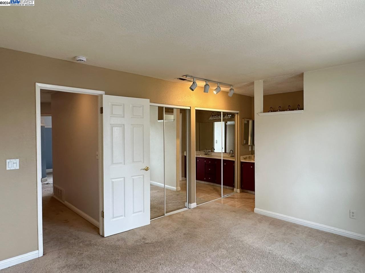 Detail Gallery Image 18 of 32 For 7568 Silvertree Lane, Dublin,  CA 94568 - 3 Beds | 2/1 Baths