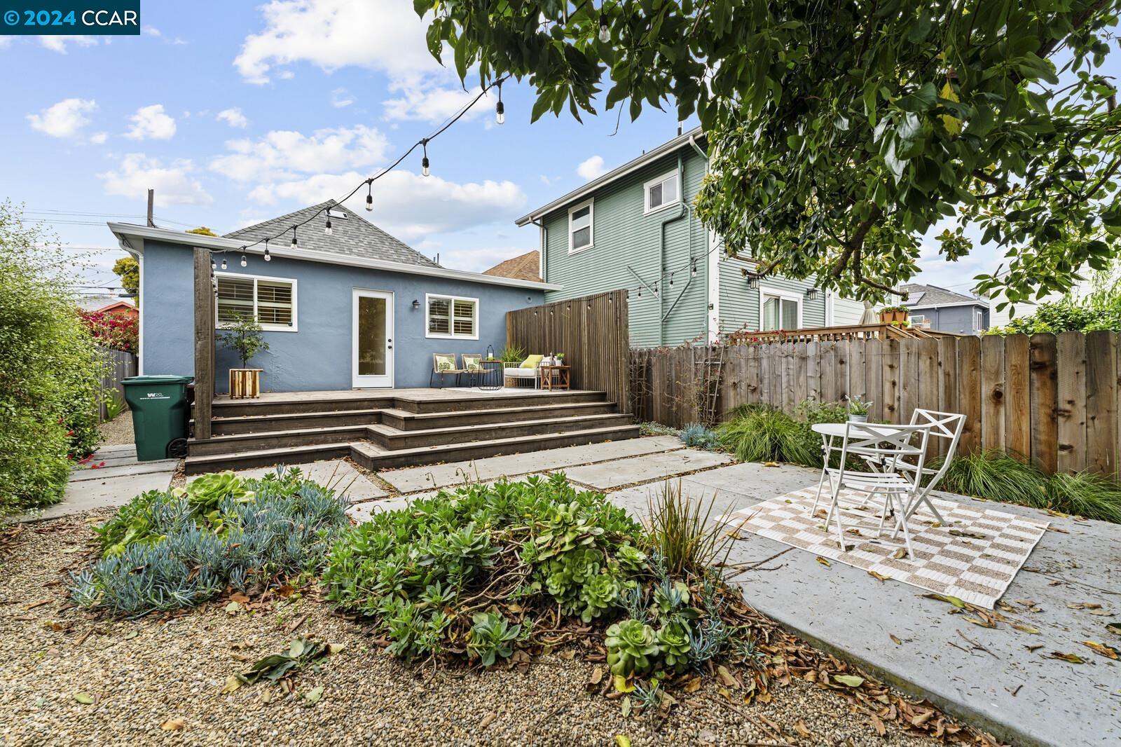 Detail Gallery Image 28 of 35 For 871 43rd Street, Oakland,  CA 94608 - 3 Beds | 1 Baths