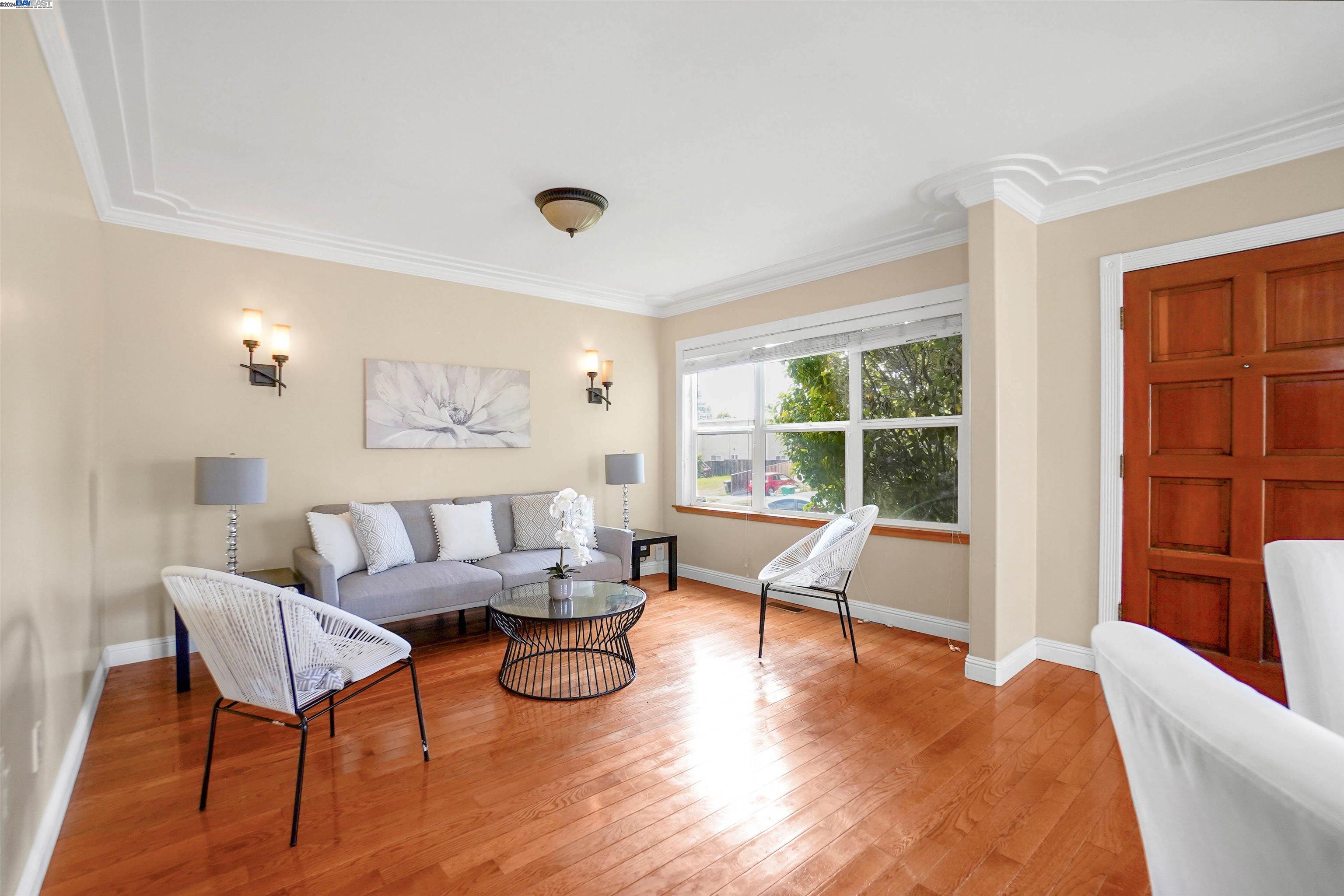 Detail Gallery Image 10 of 43 For 3226 Laurel Ave, Oakland,  CA 94602 - 2 Beds | 2 Baths