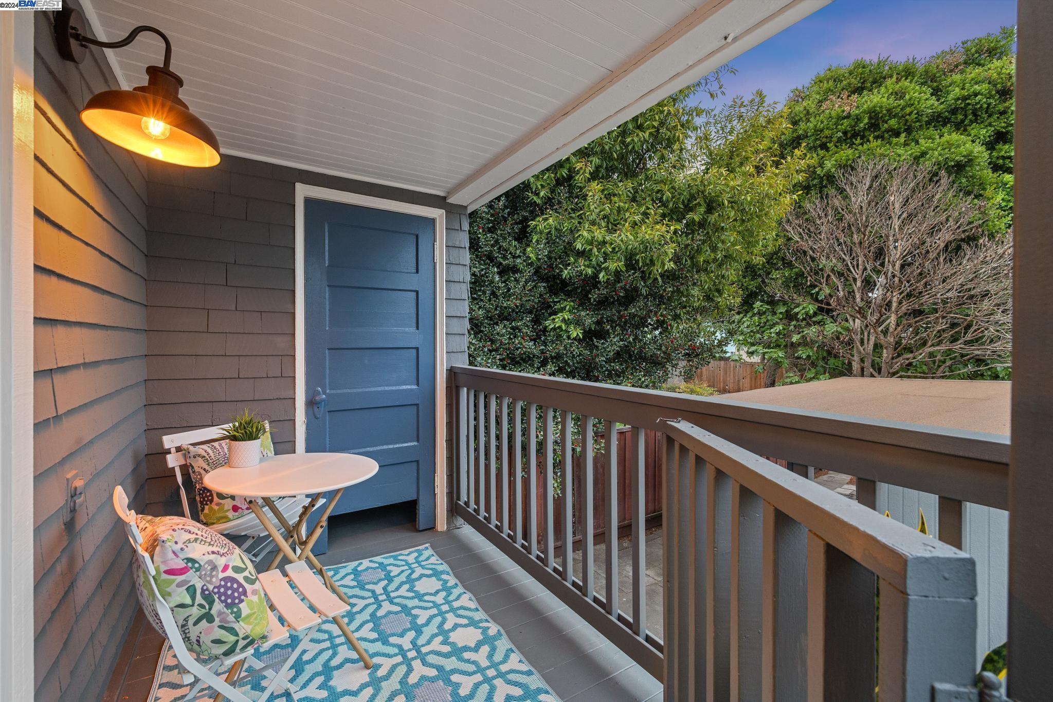 Detail Gallery Image 30 of 41 For 942 Park Street, Alameda,  CA 94501 - 3 Beds | 1/1 Baths