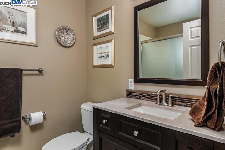 Detail Gallery Image 16 of 31 For 1512 Hickory Ave, San Leandro,  CA 94579 - 3 Beds | 2 Baths