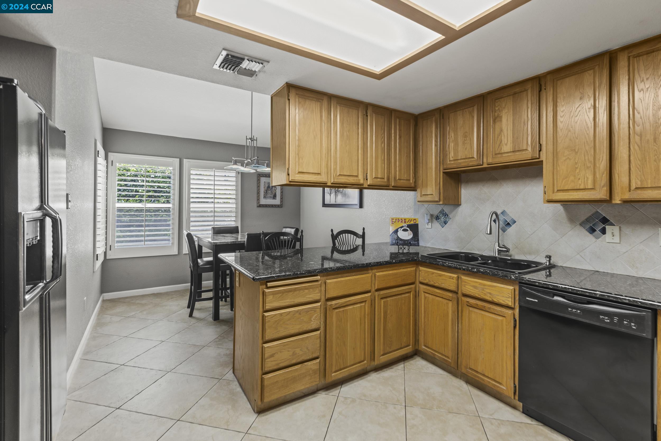 Detail Gallery Image 11 of 25 For 3600 Columbine Dr #UNIT 7,  Modesto,  CA 95356 - 2 Beds | 2 Baths