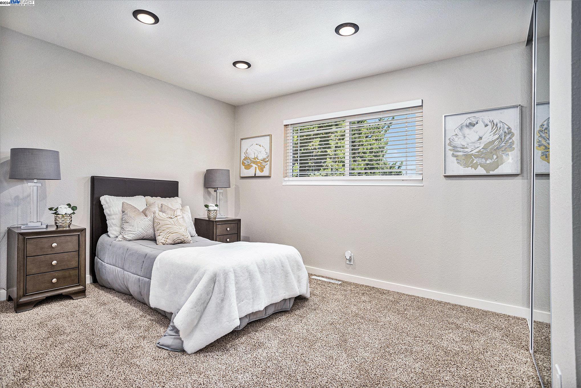 Detail Gallery Image 22 of 38 For 5750 Pepperridge Pl, Concord,  CA 94521 - 5 Beds | 3/1 Baths