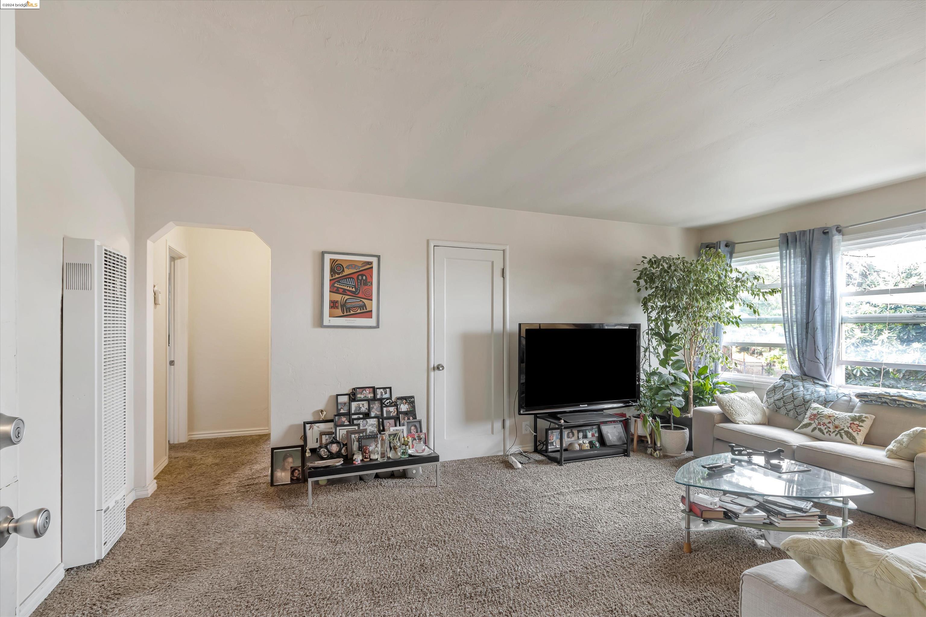 Detail Gallery Image 12 of 33 For 2819 Garden St, Oakland,  CA 94601 - – Beds | – Baths