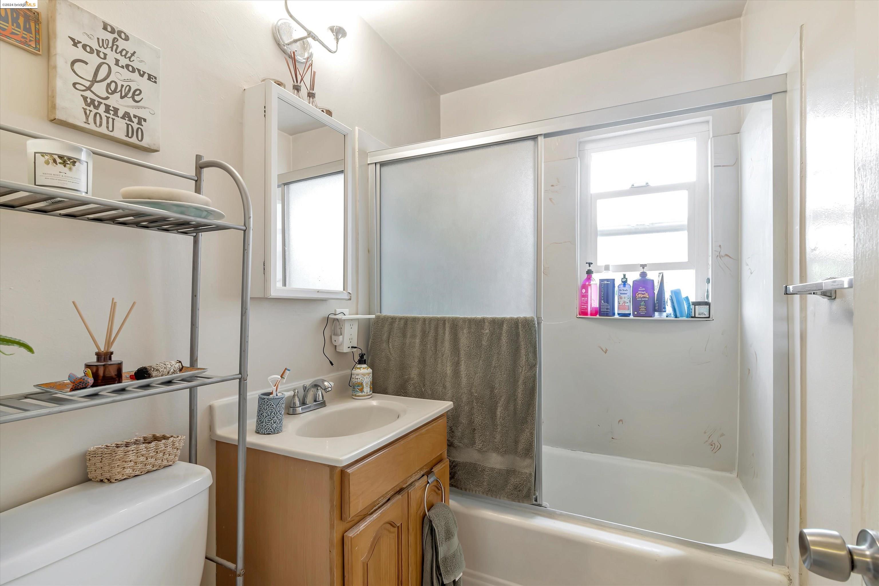 Detail Gallery Image 27 of 33 For 2819 Garden St, Oakland,  CA 94601 - – Beds | – Baths