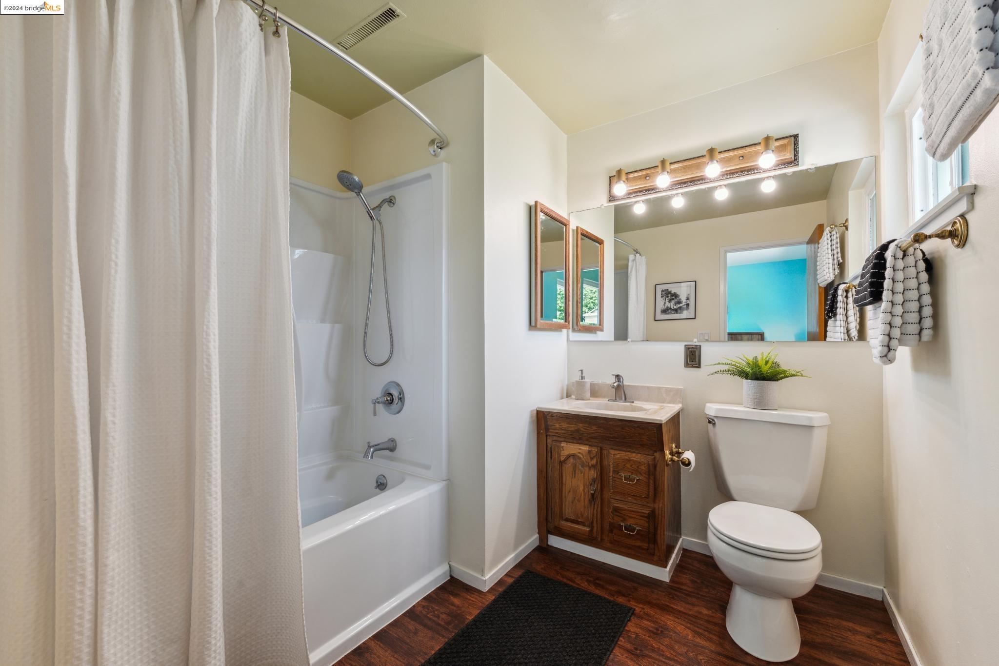 Detail Gallery Image 24 of 37 For 4503 Whitecliff Way, Richmond,  CA 94803 - 3 Beds | 2 Baths