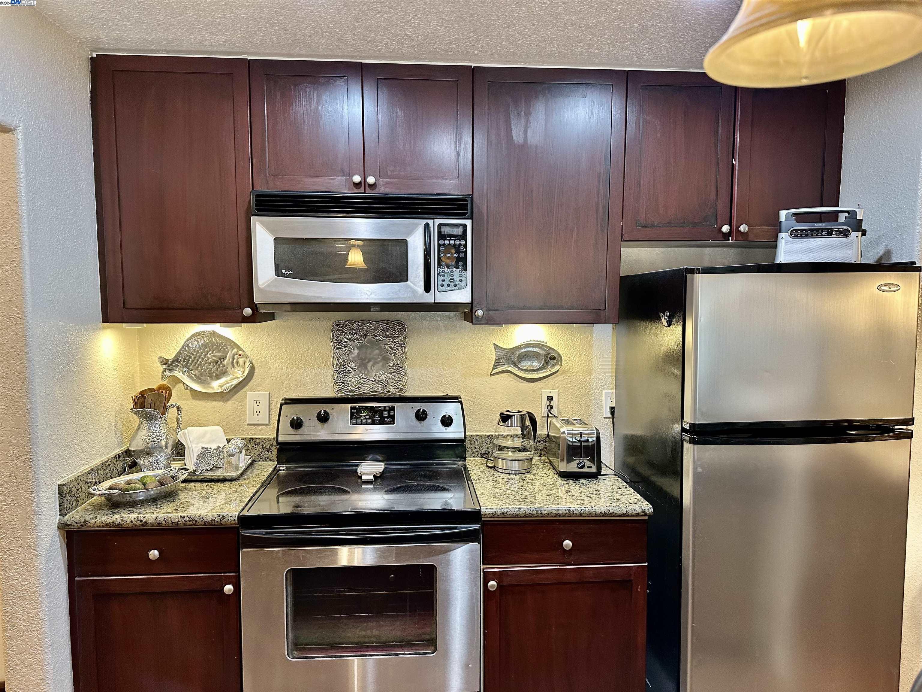 Detail Gallery Image 11 of 19 For 1085 Murrieta Blvd #110,  Livermore,  CA 94550 - 2 Beds | 2 Baths