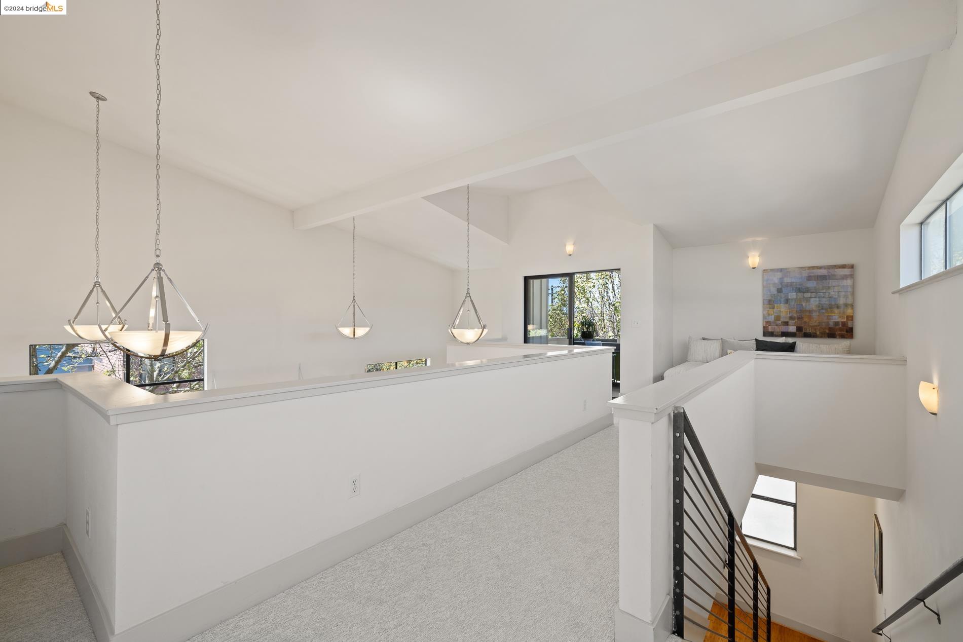 Detail Gallery Image 24 of 38 For 2882 Helen St, Oakland,  CA 94608 - 2 Beds | 2 Baths