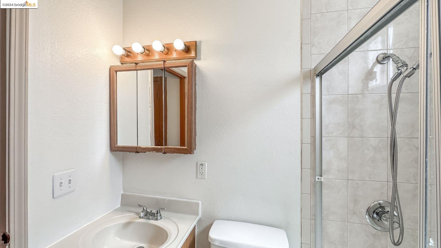 Detail Gallery Image 27 of 28 For 2465 Foothill Blvd, Oakland,  CA 94601 - – Beds | – Baths