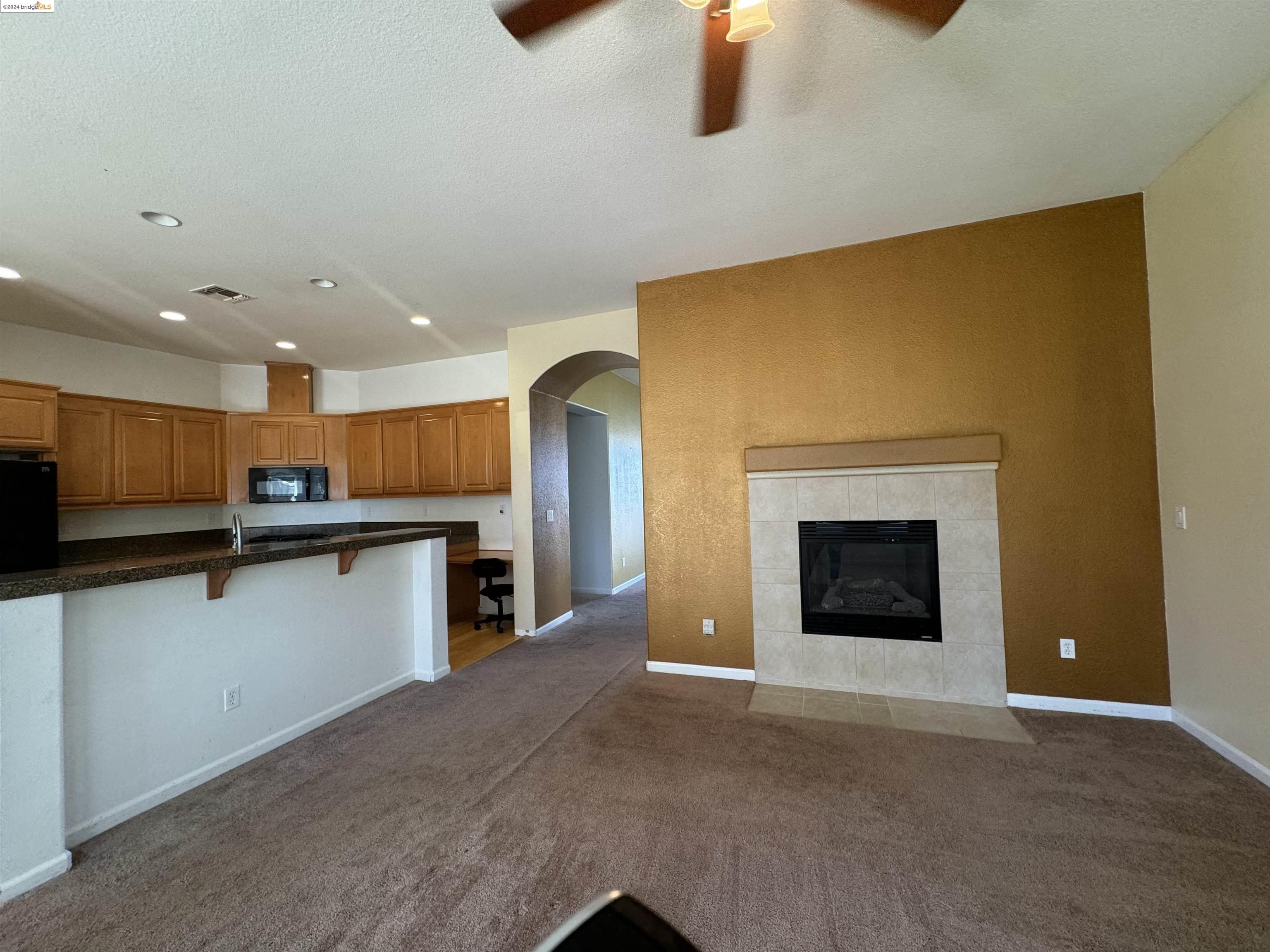 Detail Gallery Image 10 of 25 For 2638 Breaker Way, Stockton,  CA 95209 - 4 Beds | 2 Baths