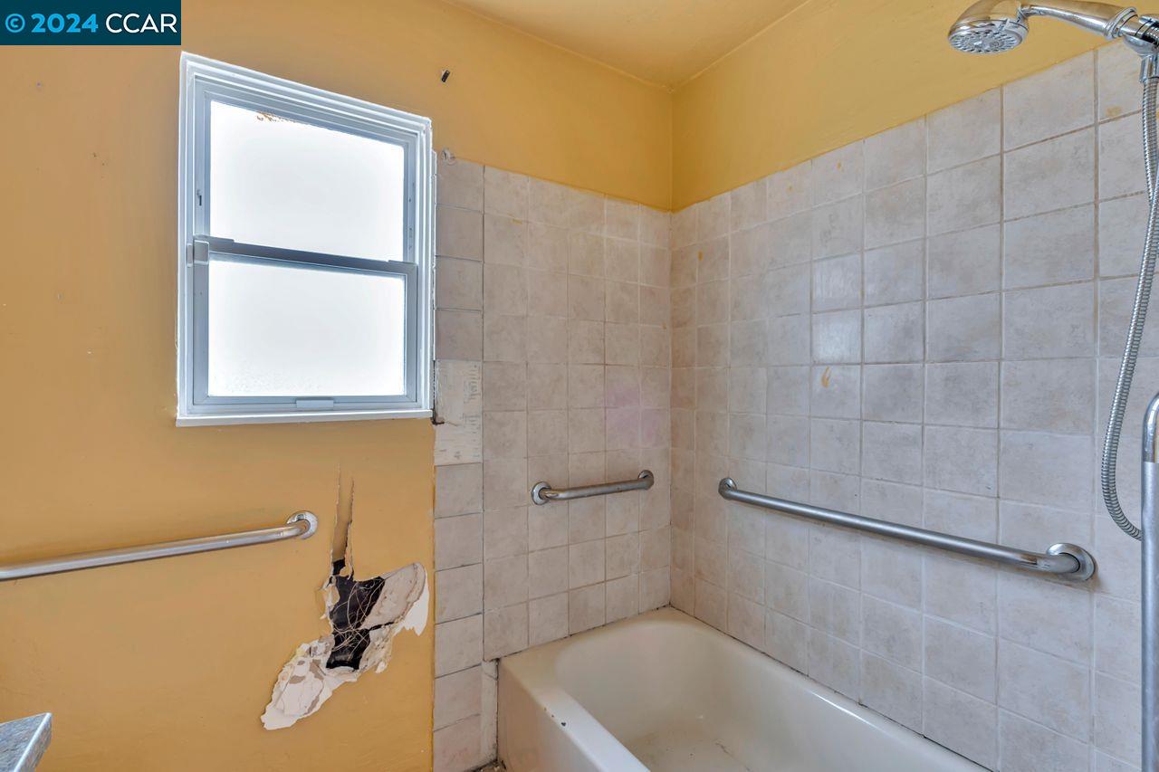 Detail Gallery Image 21 of 26 For 1818 Costa Avenue, Richmond,  CA 94806-4724 - 3 Beds | 1 Baths