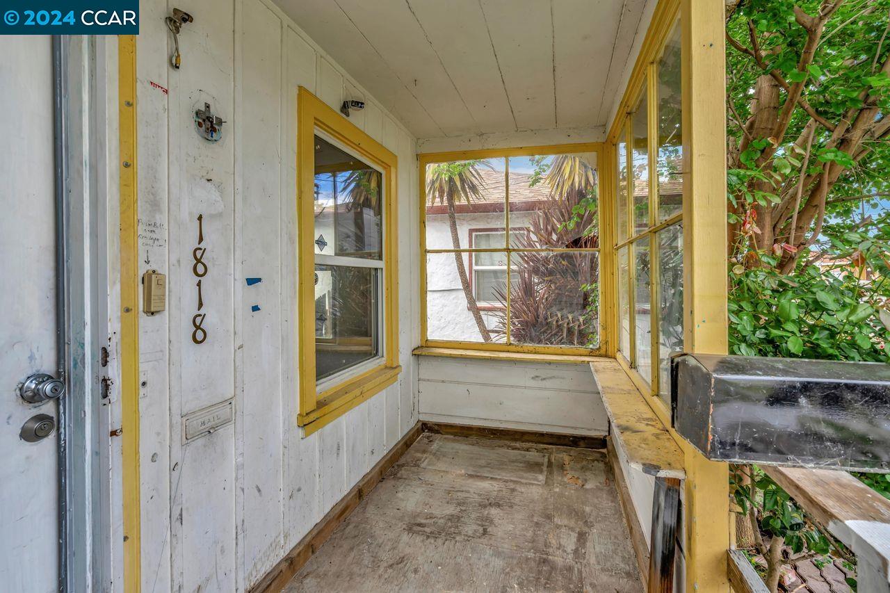 Detail Gallery Image 5 of 26 For 1818 Costa Avenue, Richmond,  CA 94806-4724 - 3 Beds | 1 Baths