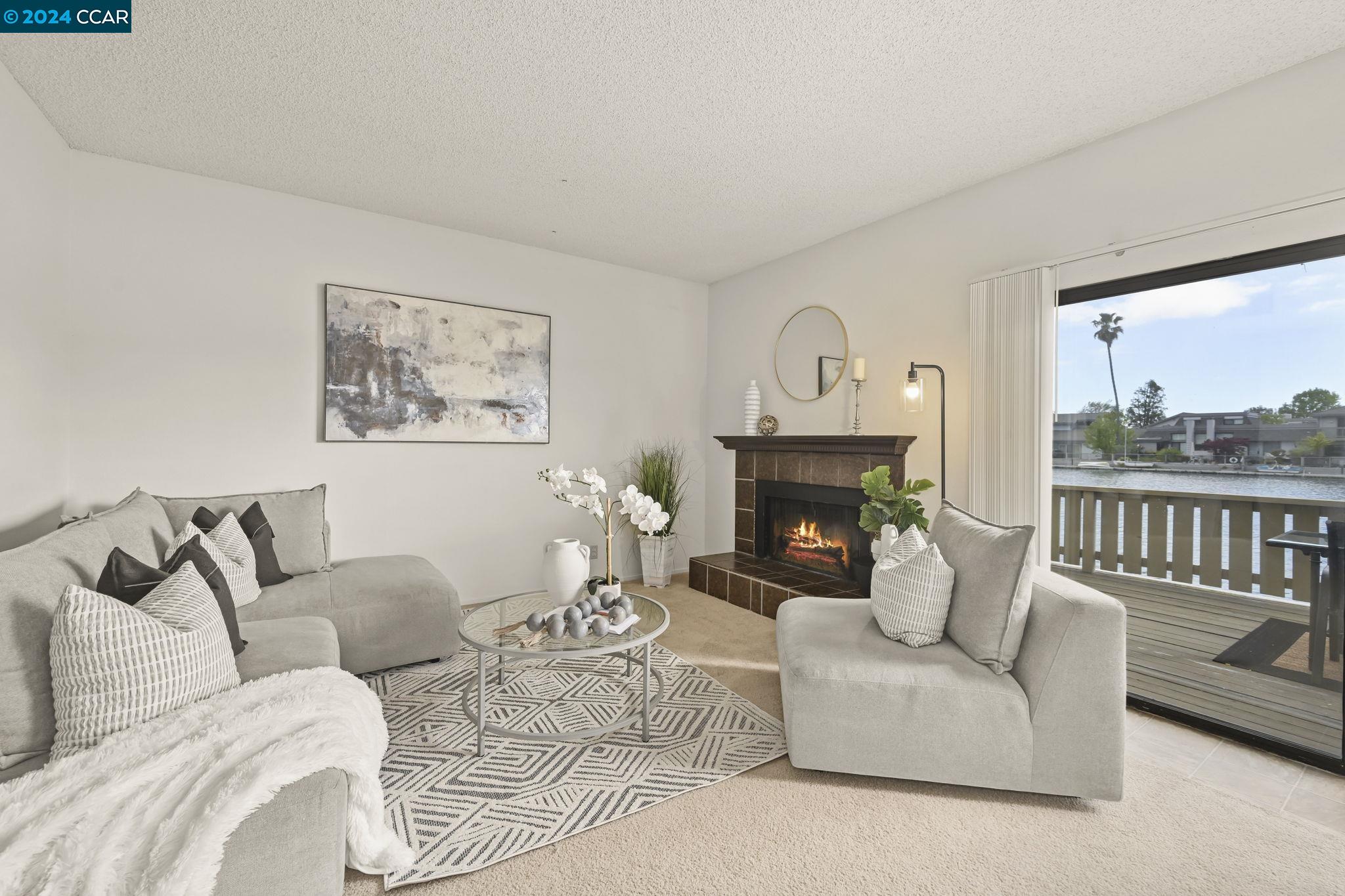 Detail Gallery Image 6 of 31 For 843 Columba Lane, Foster City,  CA 94404-2809 - 3 Beds | 2/1 Baths