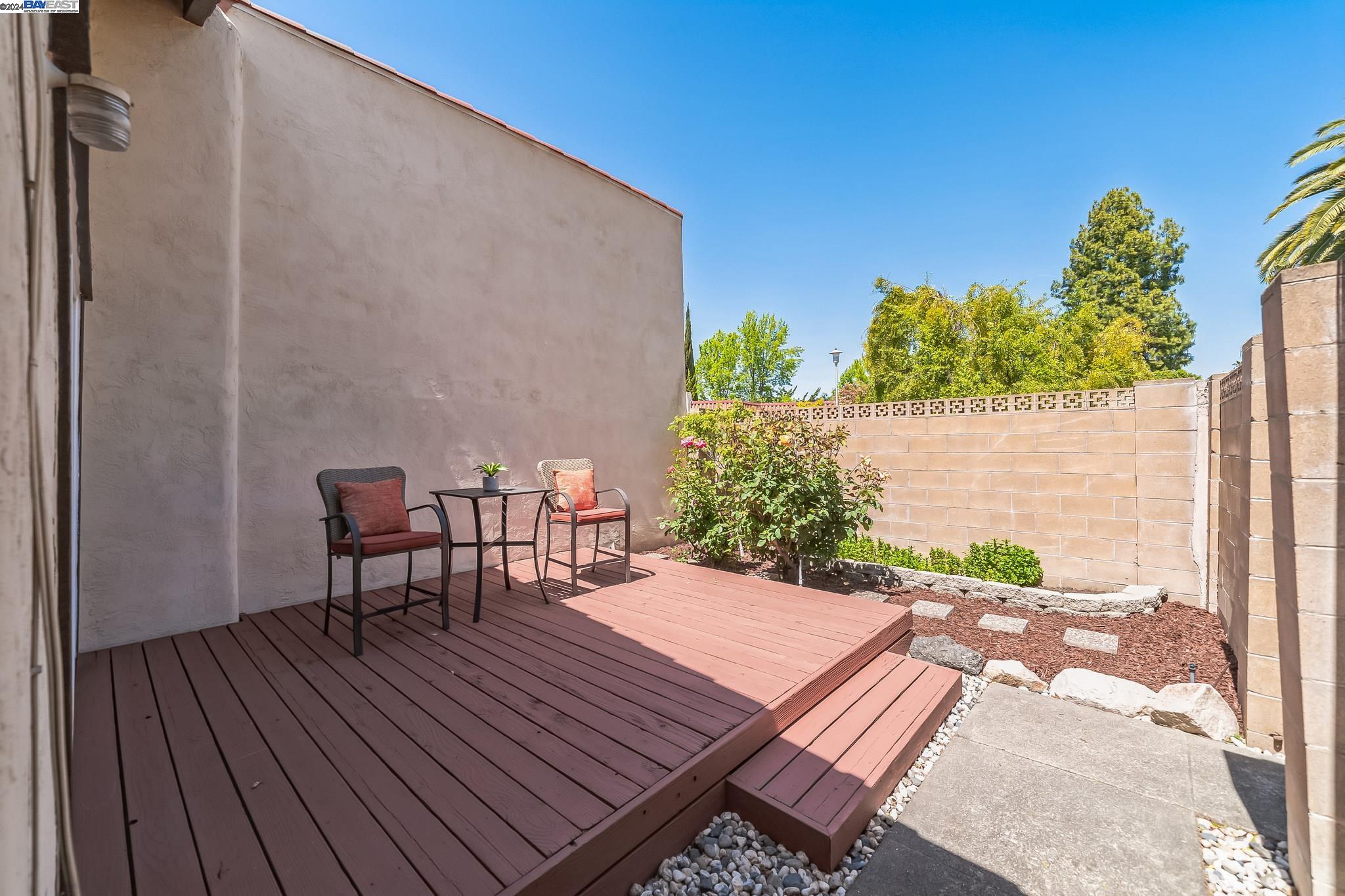 Detail Gallery Image 18 of 29 For 40995 Nunes Ct, Fremont,  CA 94539 - 2 Beds | 2 Baths