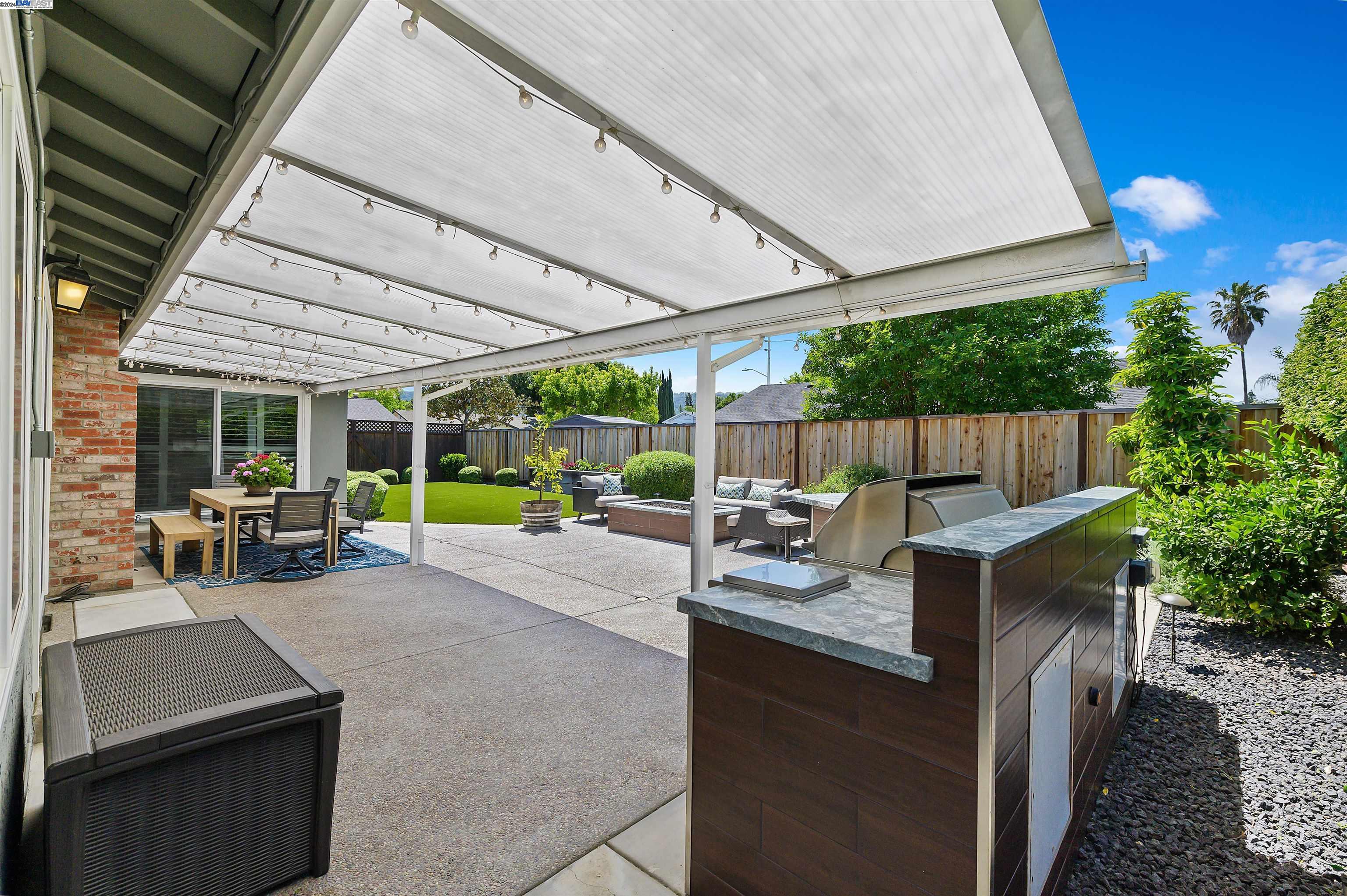 Detail Gallery Image 32 of 54 For 2304 Greenberry Ct., Pleasanton,  CA 94566-5440 - 3 Beds | 2 Baths