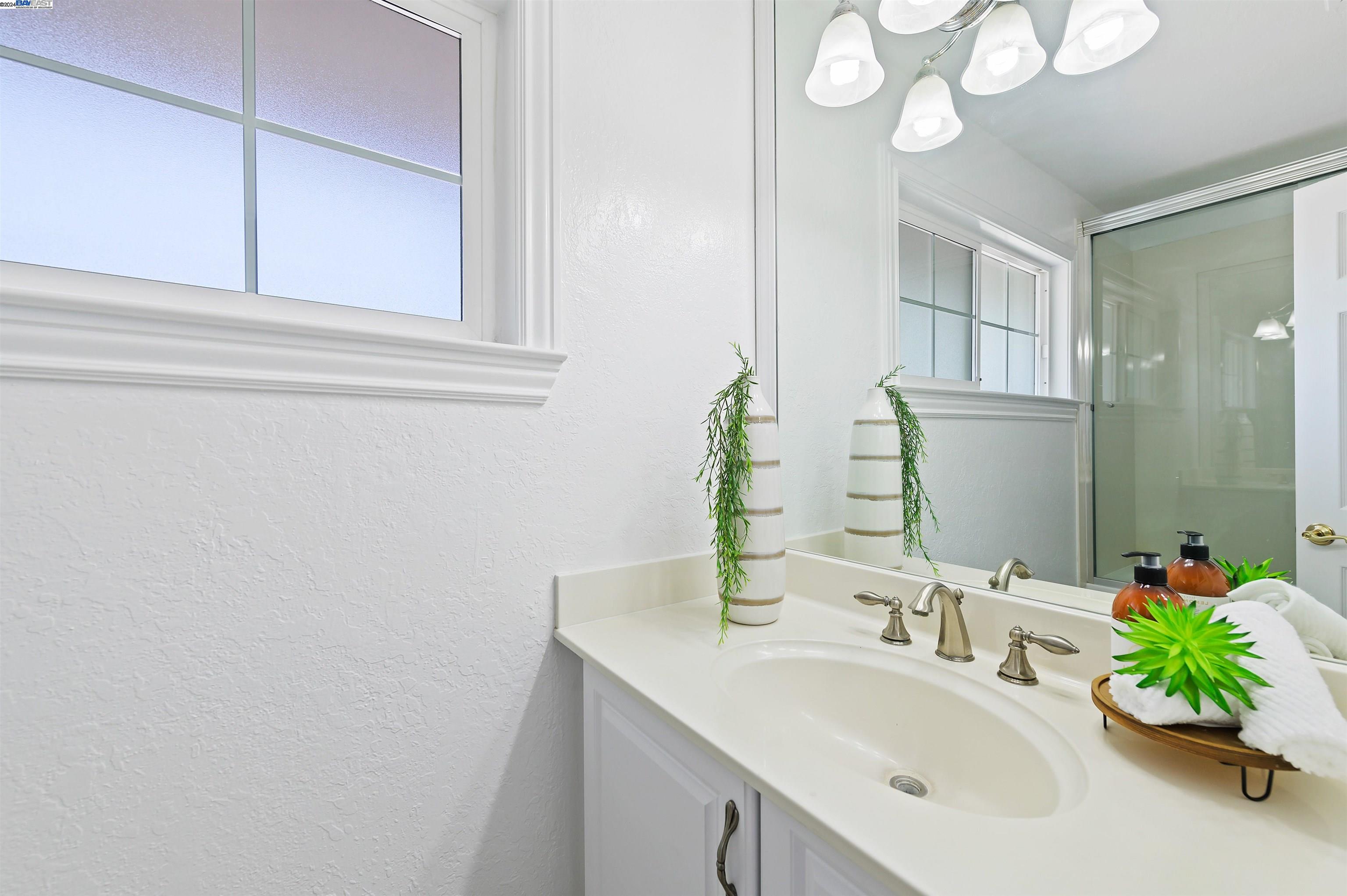 Detail Gallery Image 30 of 54 For 3565 Arbor Ct, Pleasanton,  CA 94566 - 4 Beds | 2/1 Baths