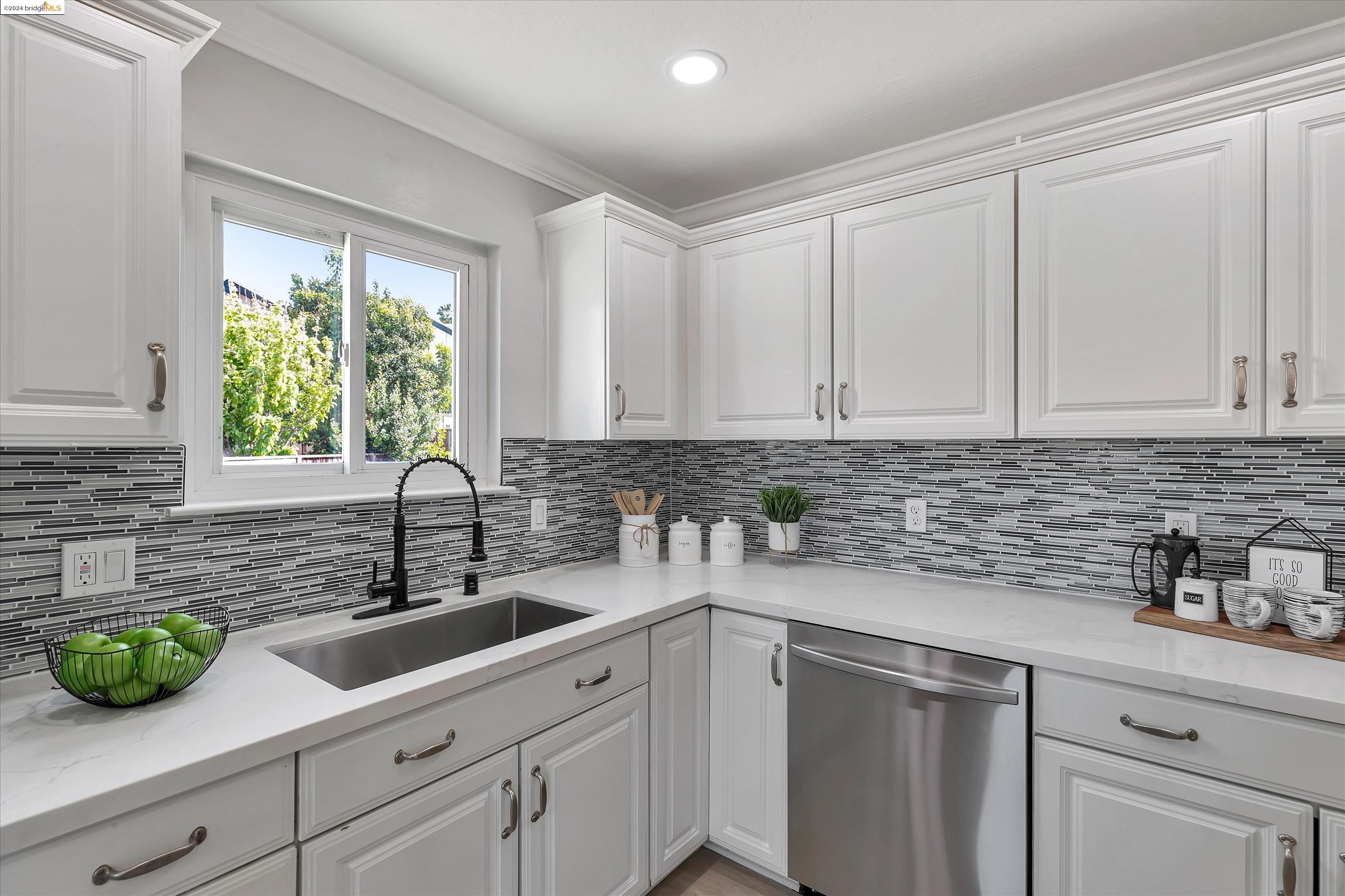 Detail Gallery Image 16 of 46 For 4950 Nelson St, Fremont,  CA 94538 - 3 Beds | 2 Baths