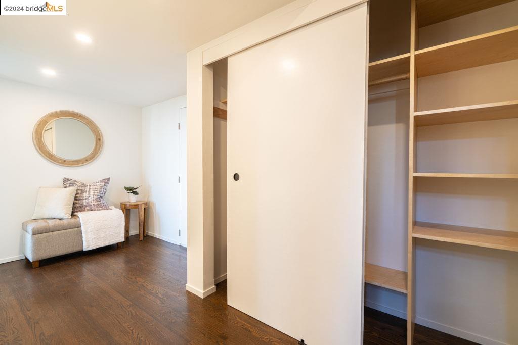 Detail Gallery Image 22 of 39 For 11753 Cranford Way, Oakland,  CA 94605 - 4 Beds | 3/2 Baths