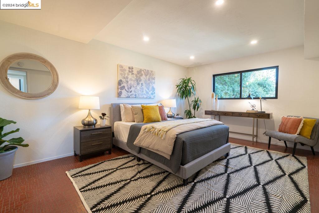 Detail Gallery Image 27 of 39 For 11753 Cranford Way, Oakland,  CA 94605 - 4 Beds | 3/2 Baths