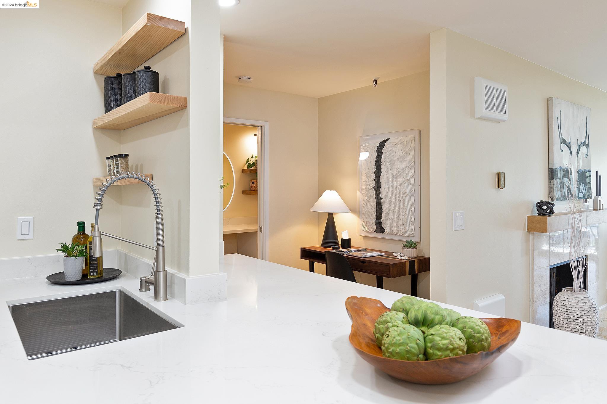 Detail Gallery Image 17 of 31 For 303 Adams St #102,  Oakland,  CA 94610 - 1 Beds | 1 Baths