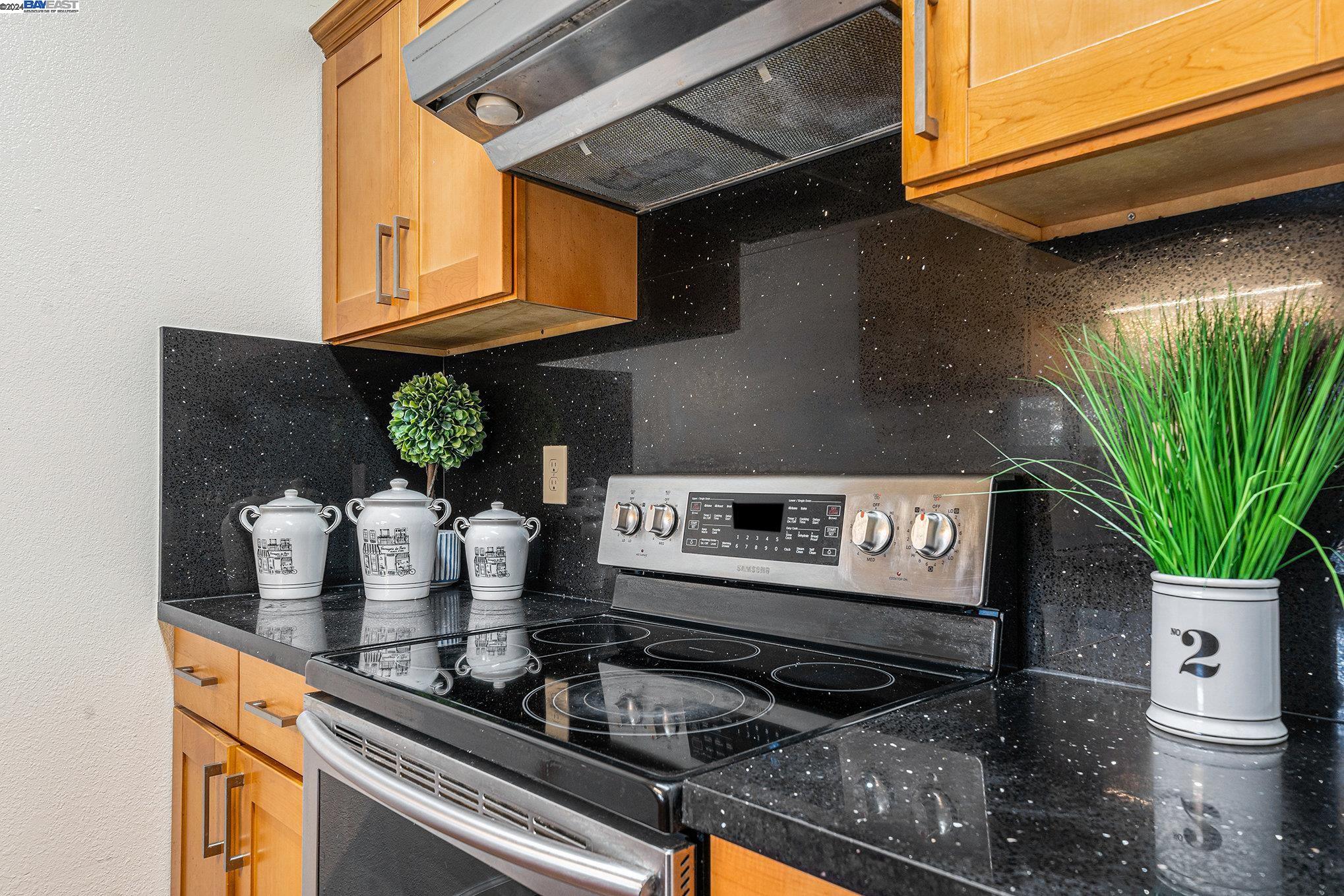 Detail Gallery Image 11 of 30 For 47069 Benns Ter #33,  Fremont,  CA 94539 - 2 Beds | 2 Baths