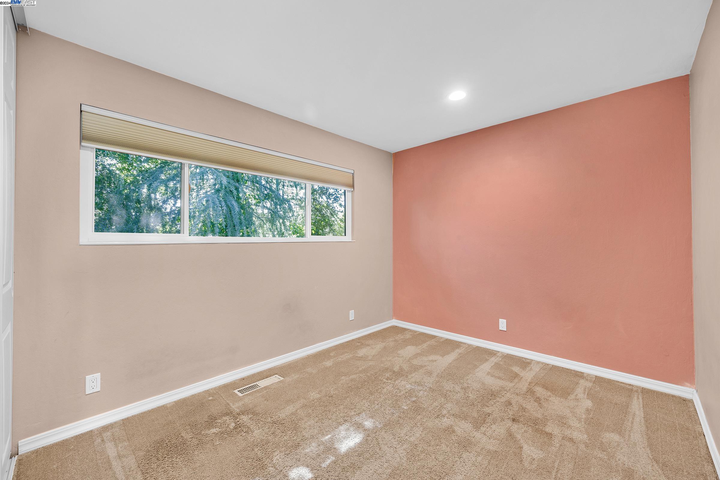 Detail Gallery Image 26 of 43 For 152 Barnett Ter, Pleasant Hill,  CA 94523 - 3 Beds | 2/1 Baths