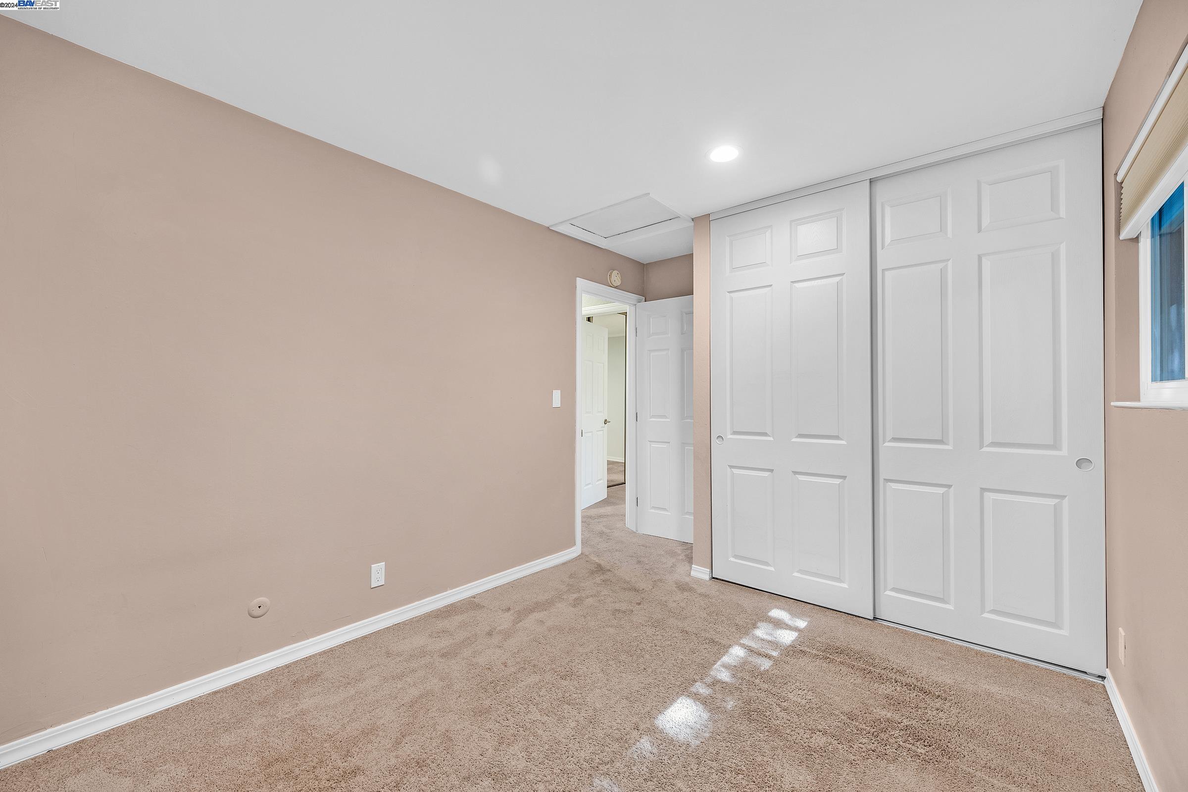 Detail Gallery Image 28 of 43 For 152 Barnett Ter, Pleasant Hill,  CA 94523 - 3 Beds | 2/1 Baths