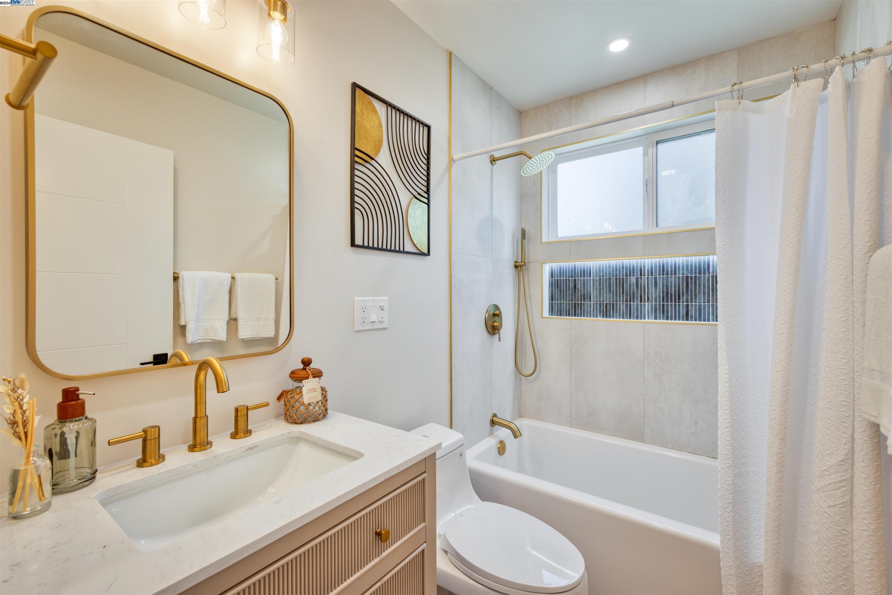 Detail Gallery Image 19 of 36 For 1365 Parker St, San Leandro,  CA 94577 - 3 Beds | 2 Baths