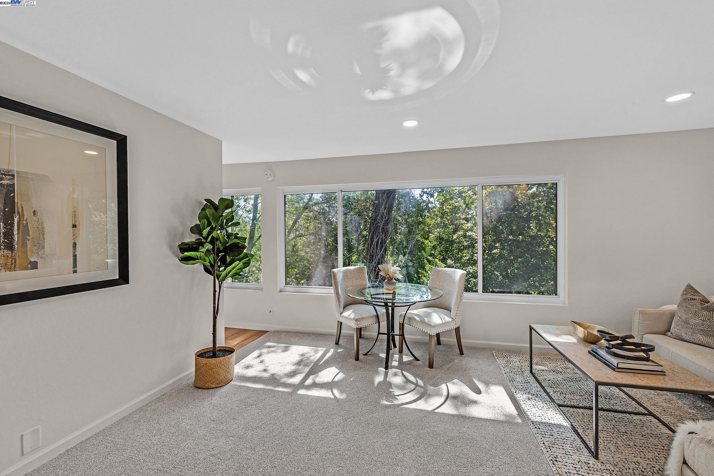 Detail Gallery Image 12 of 32 For 455 Crescent St #212,  Oakland,  CA 94610 - 1 Beds | 1 Baths