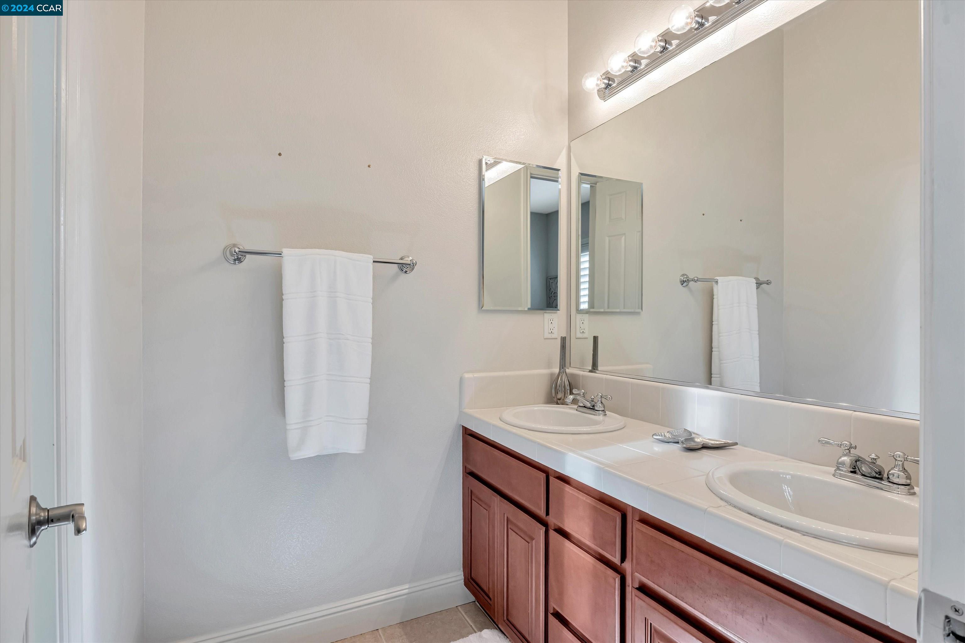 Detail Gallery Image 33 of 43 For 309 Whitcliff Ct, San Ramon,  CA 94583 - 4 Beds | 4/1 Baths