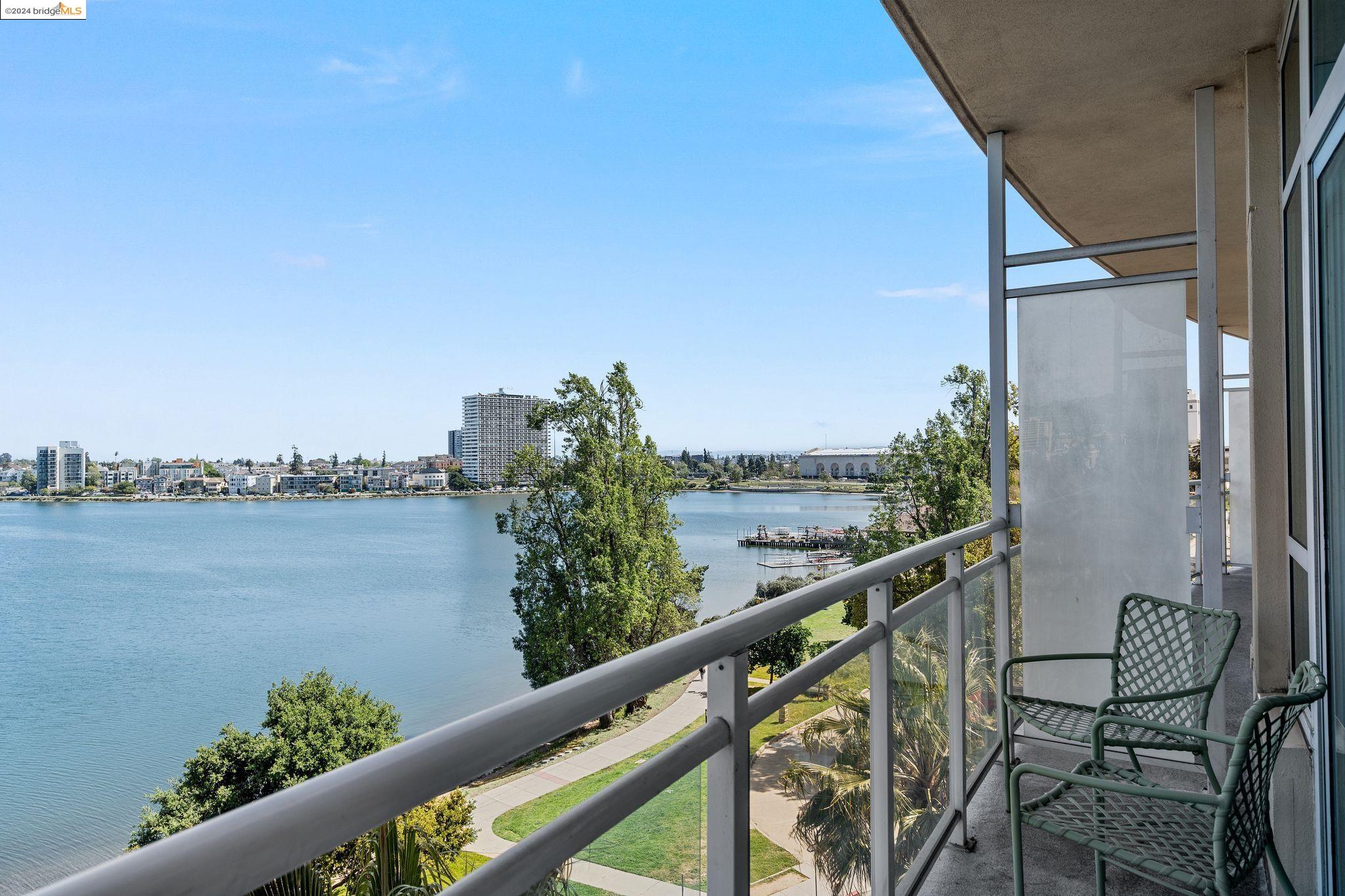 Detail Gallery Image 12 of 18 For 1 Lakeside Dr #616,  Oakland,  CA 94612 - 1 Beds | 1 Baths