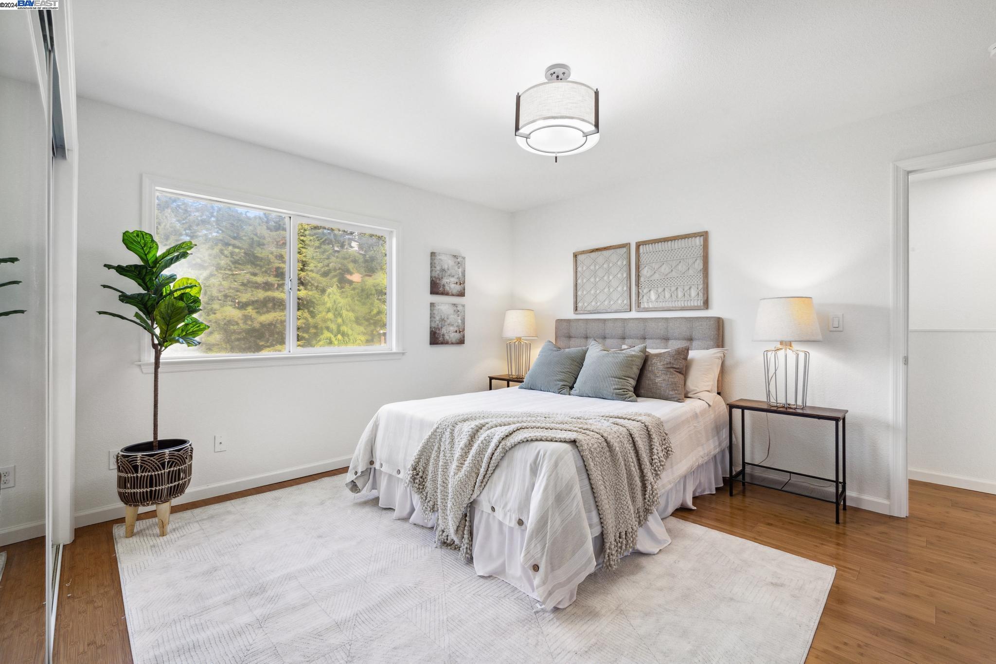 Detail Gallery Image 35 of 47 For 6555 Girvin, Oakland,  CA 94611-1627 - 4 Beds | 2/2 Baths