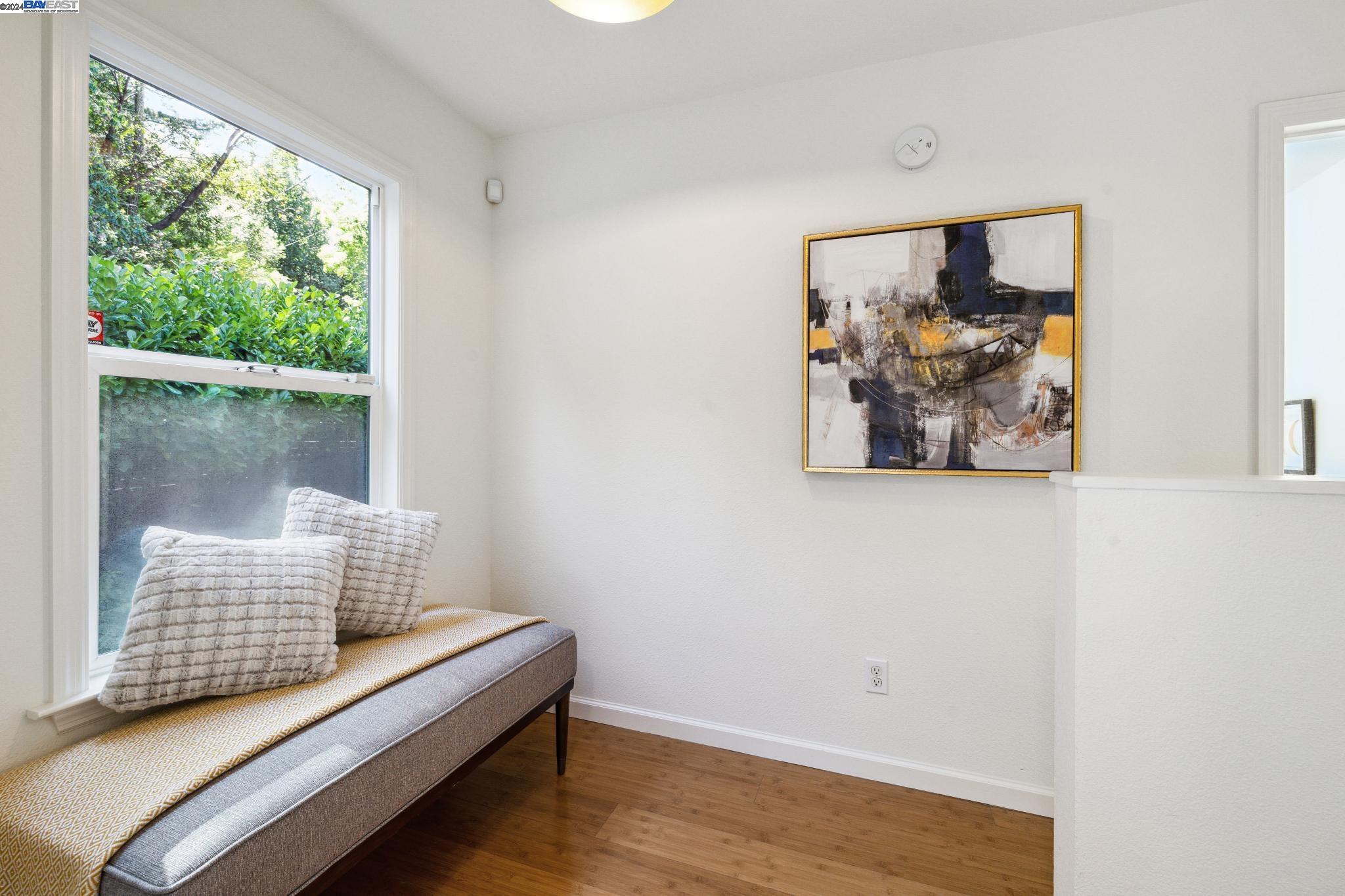 Detail Gallery Image 38 of 47 For 6555 Girvin, Oakland,  CA 94611-1627 - 4 Beds | 2/2 Baths
