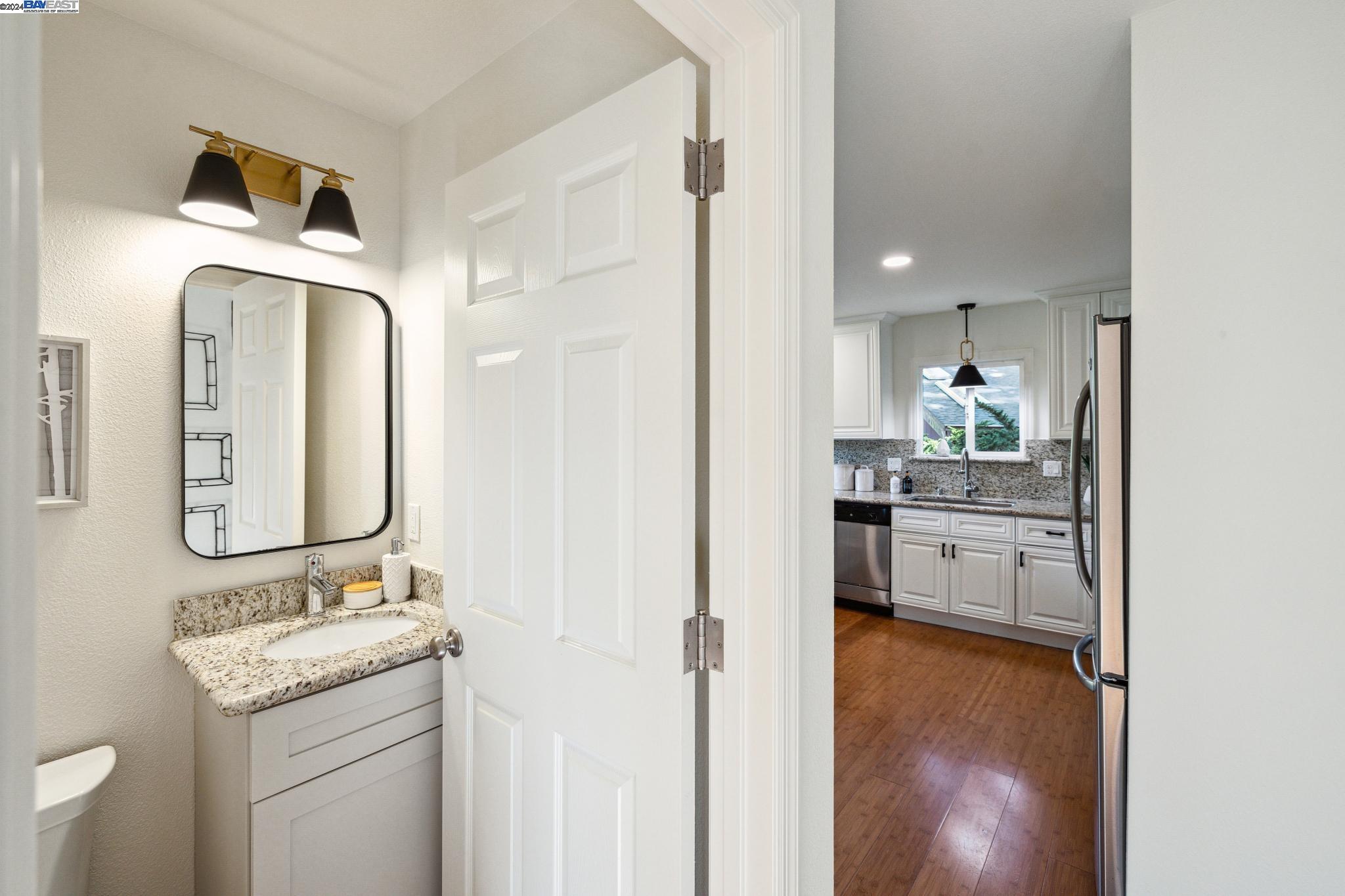 Detail Gallery Image 43 of 47 For 6555 Girvin, Oakland,  CA 94611-1627 - 4 Beds | 2/2 Baths