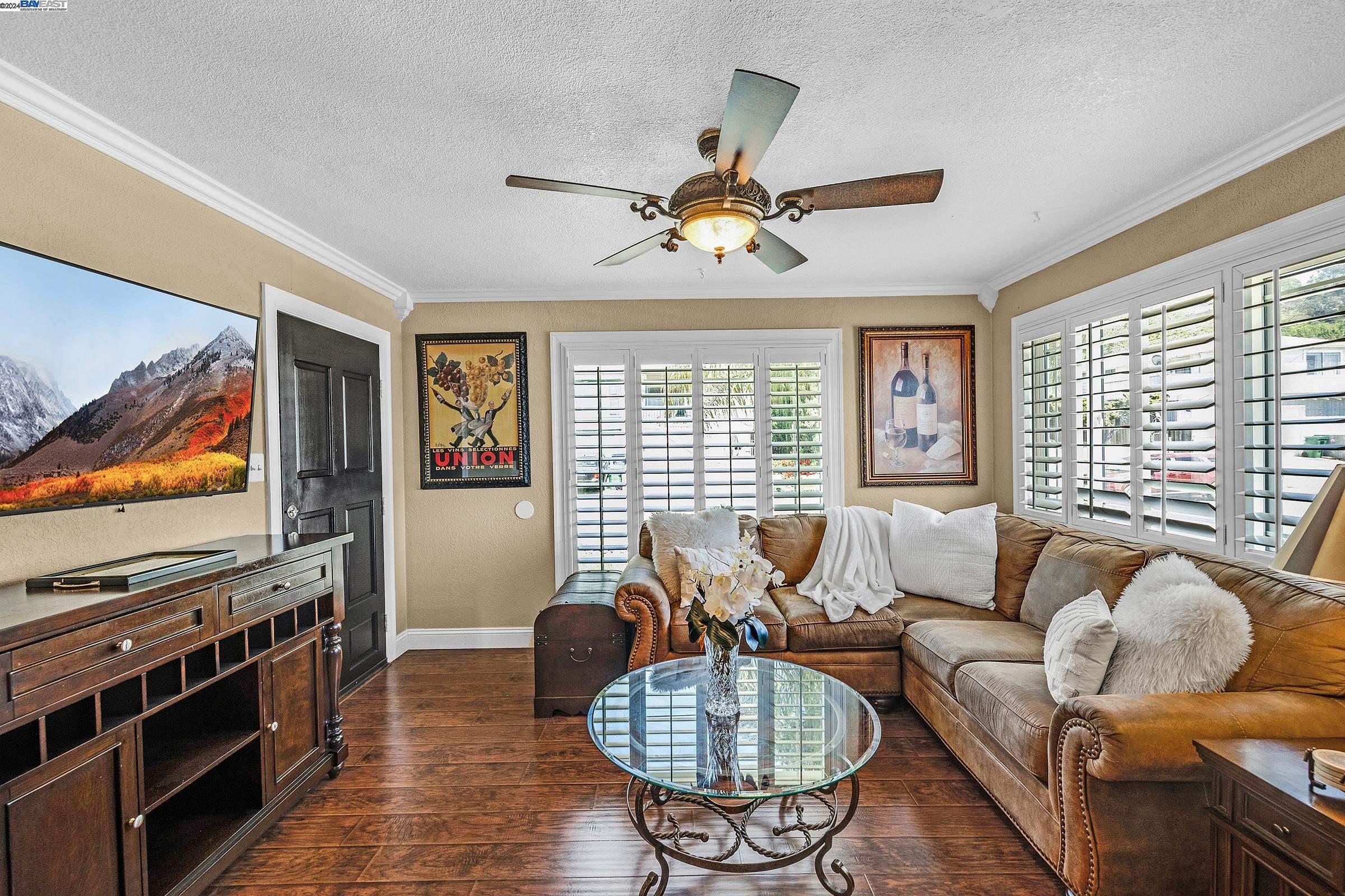 Detail Gallery Image 11 of 34 For 25287 Del Mar Ave, Hayward,  CA 94542 - 3 Beds | 2 Baths