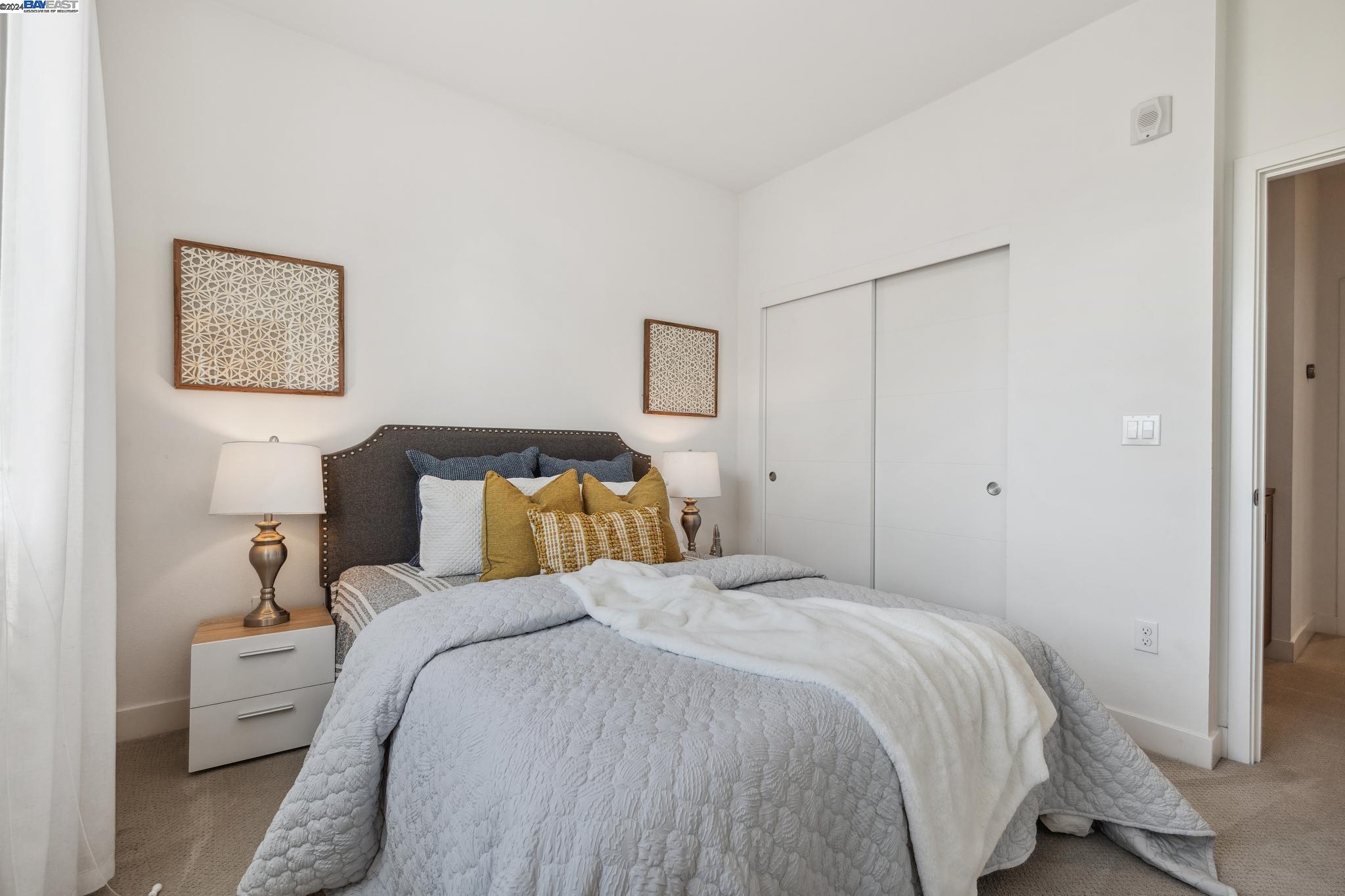 Detail Gallery Image 35 of 48 For 2337 Myrtle St, Oakland,  CA 94607 - 2 Beds | 2/1 Baths