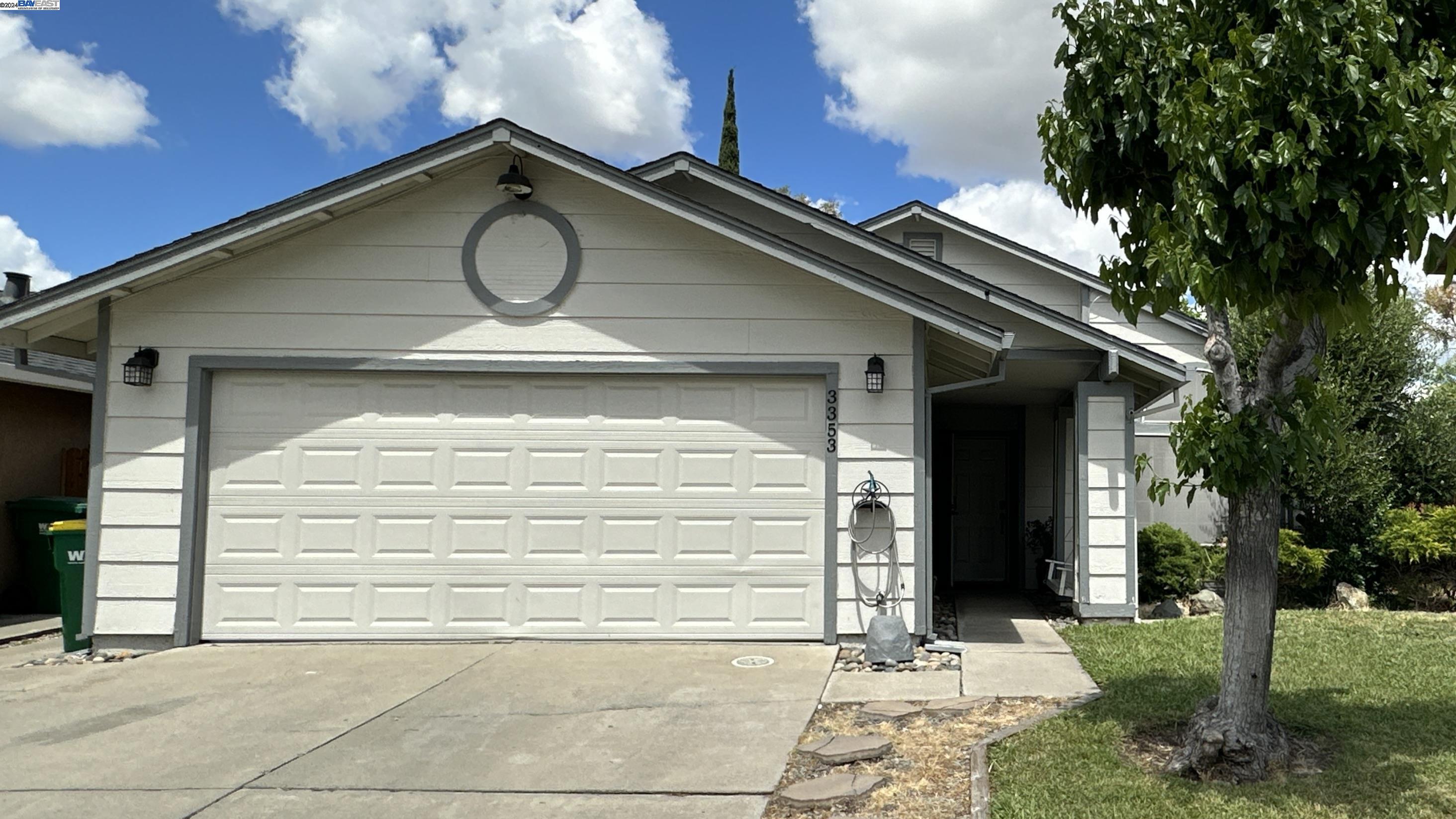 Detail Gallery Image 1 of 15 For 3353 Nicole St, Stockton,  CA 95205 - 3 Beds | 2 Baths