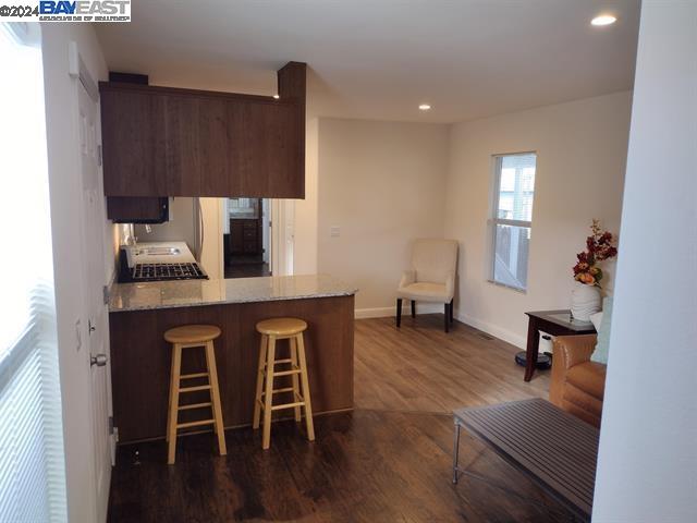 Detail Gallery Image 2 of 9 For 1624 S. Hwy 99 #2,  Manteca,  CA 95336 - 2 Beds | 2 Baths