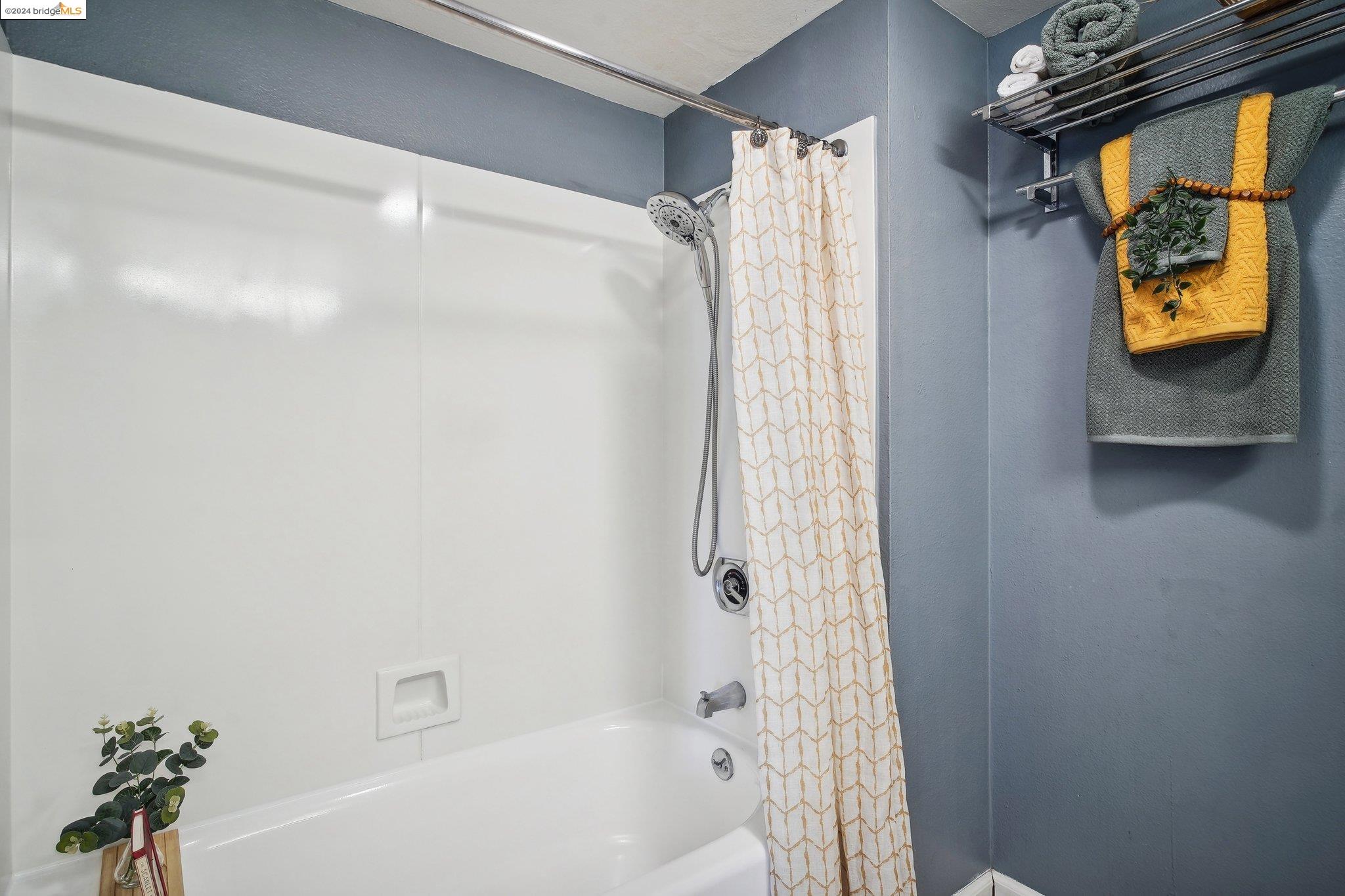 Detail Gallery Image 12 of 16 For 988 Franklin St #1010,  Oakland,  CA 94607 - 1 Beds | 1 Baths