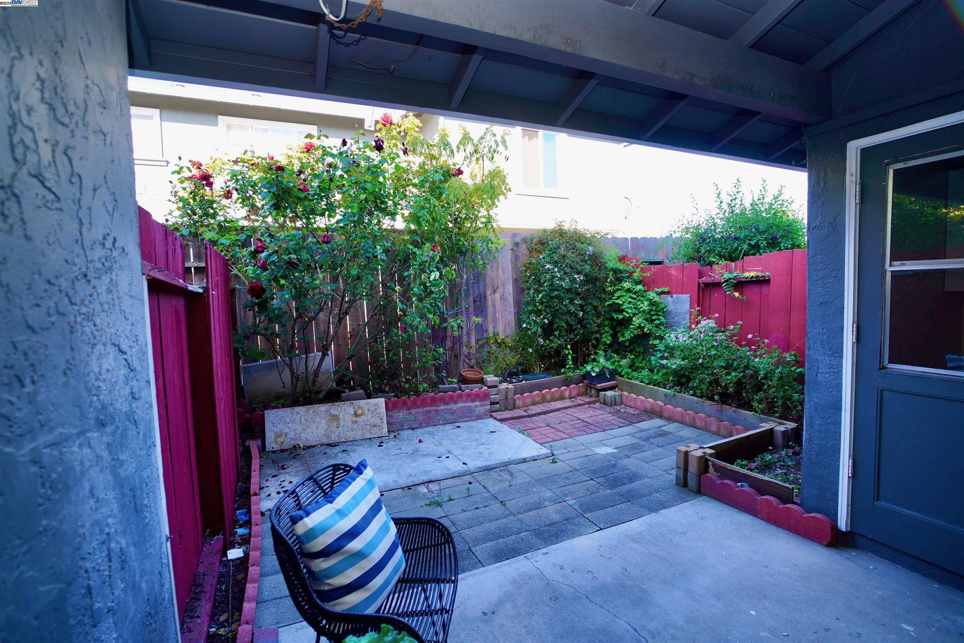 Detail Gallery Image 7 of 13 For 3312 Landess Ave #C,  San Jose,  CA 95132 - 2 Beds | 1/1 Baths