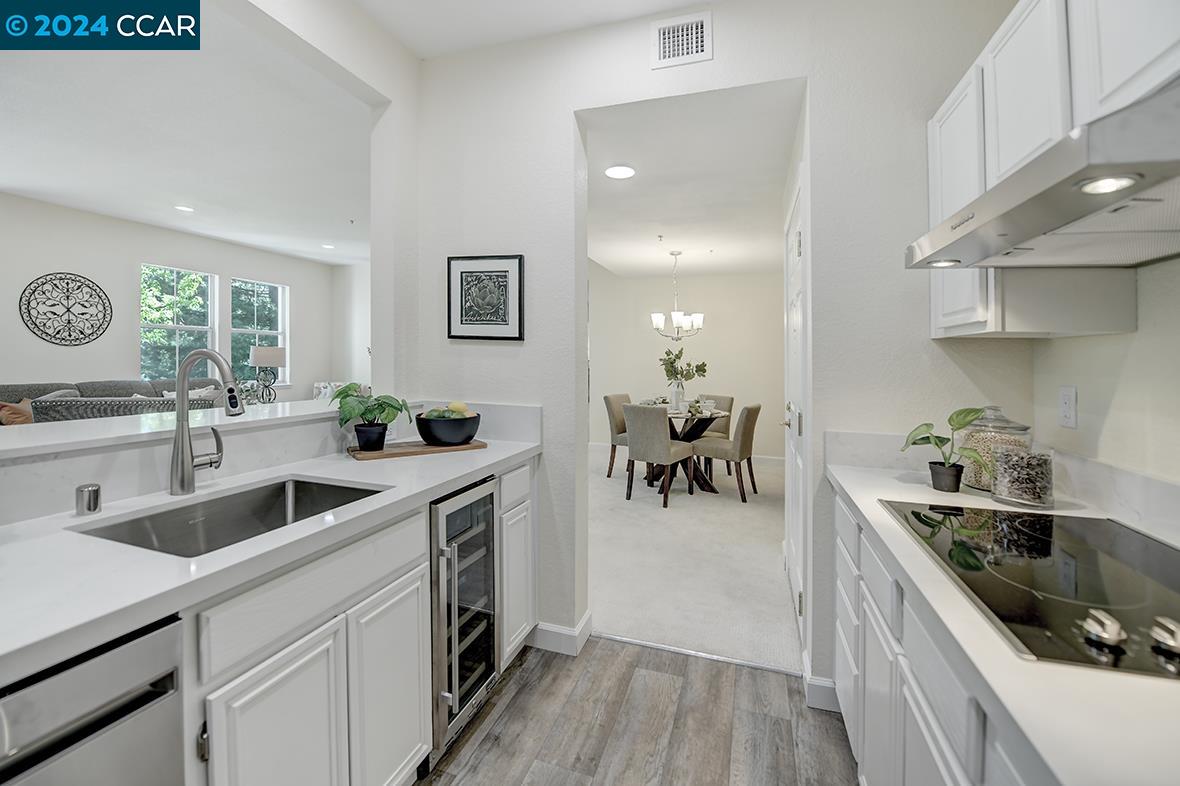 Detail Gallery Image 11 of 54 For 1860 Tice Creek Blvd. #1312,  Walnut Creek,  CA 94595 - 2 Beds | 2 Baths