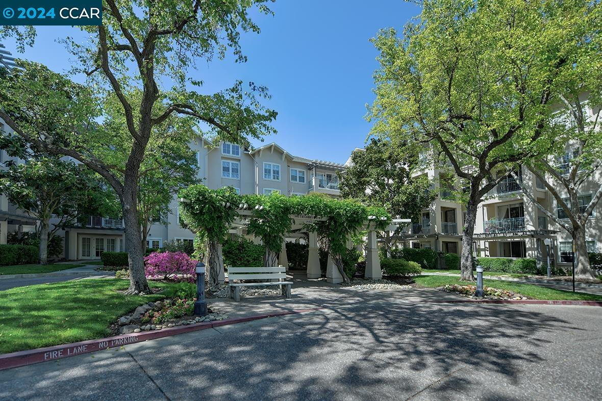 Detail Gallery Image 39 of 54 For 1860 Tice Creek Blvd. #1312,  Walnut Creek,  CA 94595 - 2 Beds | 2 Baths