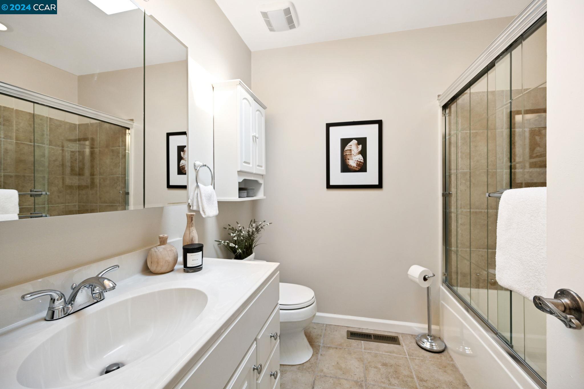 Detail Gallery Image 20 of 31 For 515 Ridgeview Ct, Pleasant Hill,  CA 94523 - 3 Beds | 2 Baths