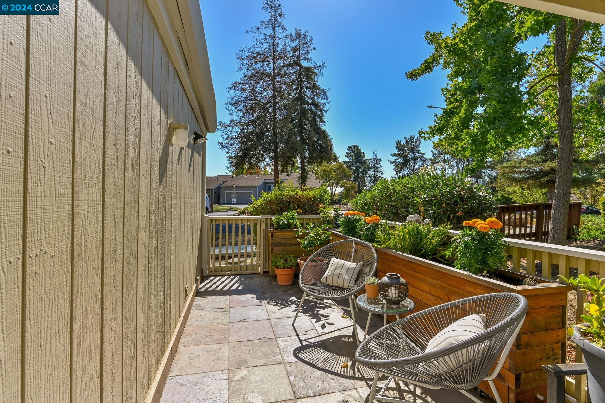 Detail Gallery Image 21 of 31 For 515 Ridgeview Ct, Pleasant Hill,  CA 94523 - 3 Beds | 2 Baths