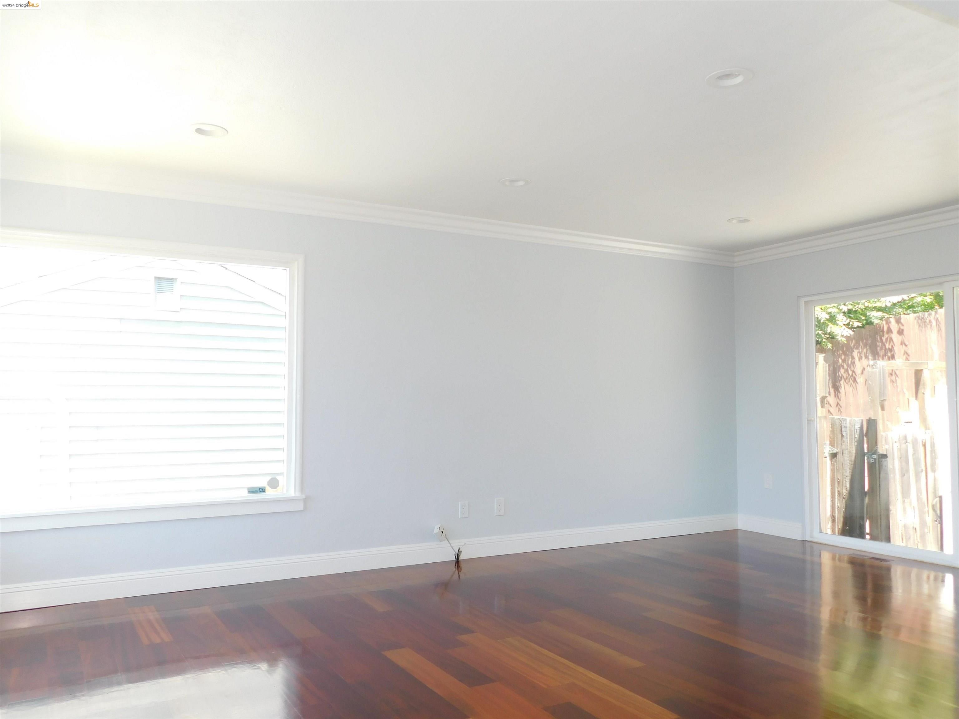 Detail Gallery Image 5 of 25 For 15976 Carolyn St, San Leandro,  CA 94578 - 2 Beds | 1/1 Baths