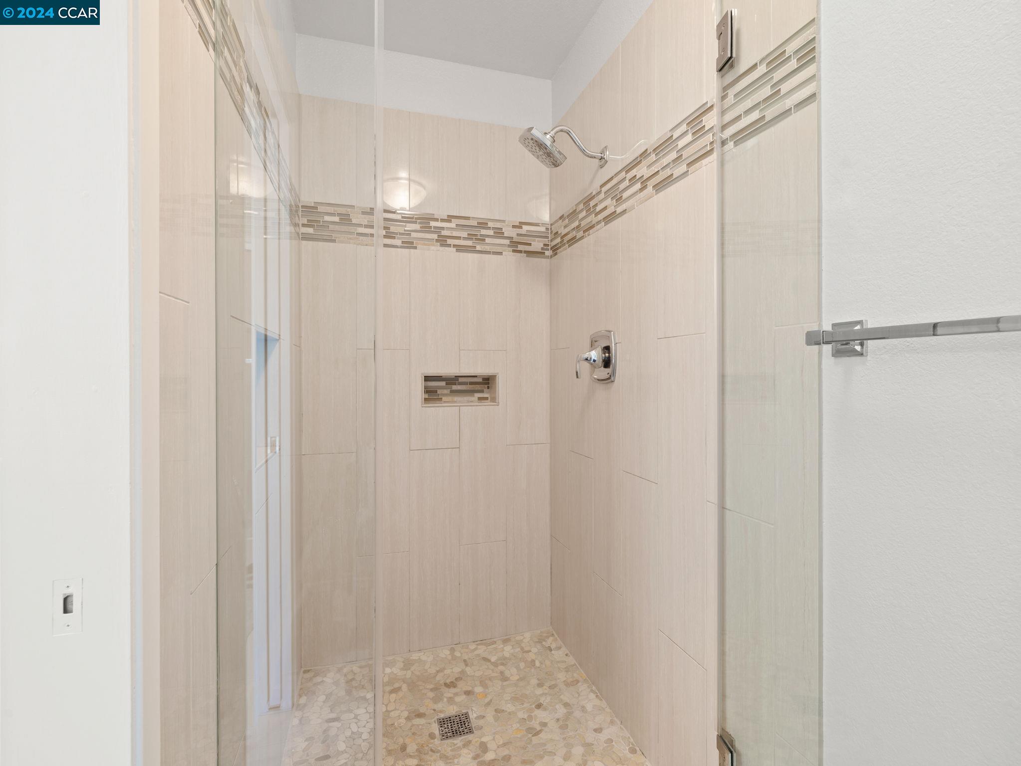Detail Gallery Image 21 of 48 For 619 Little Lane, Pleasant Hill,  CA 94523-2178 - 3 Beds | 2/2 Baths
