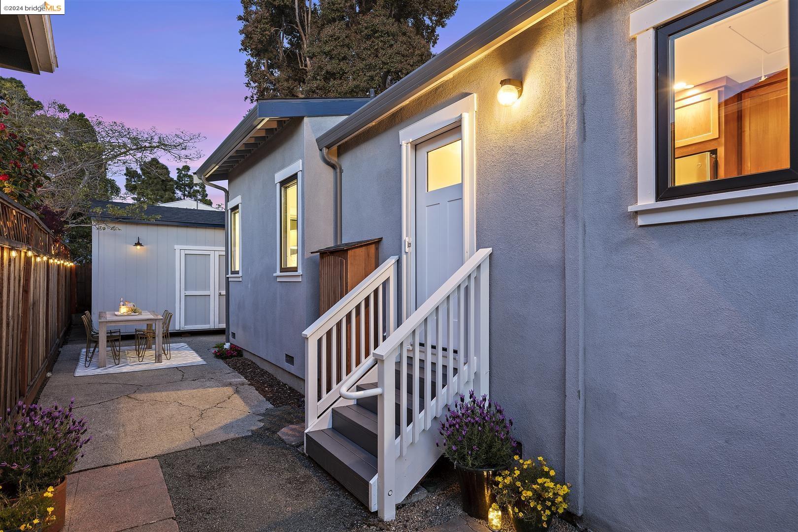 Detail Gallery Image 29 of 45 For 1029 Evelyn Ave, Albany,  CA 94706 - 3 Beds | 2 Baths