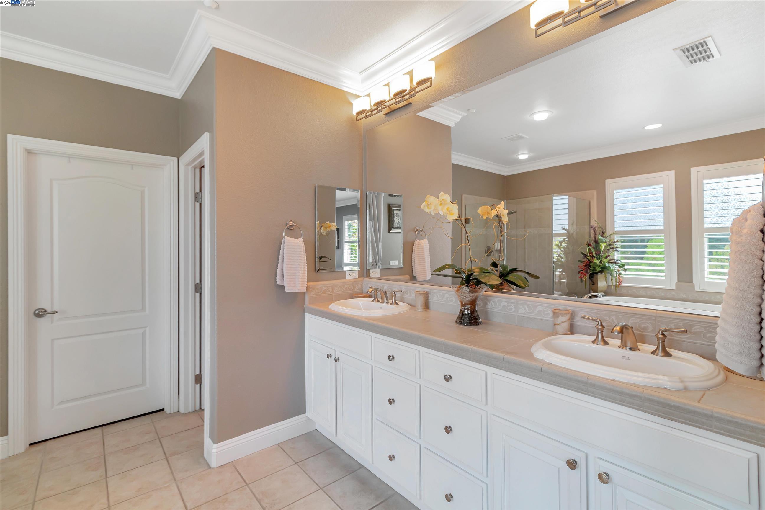 Detail Gallery Image 37 of 53 For 2725 Vine Drive, Livermore,  CA 94550 - 5 Beds | 3/1 Baths