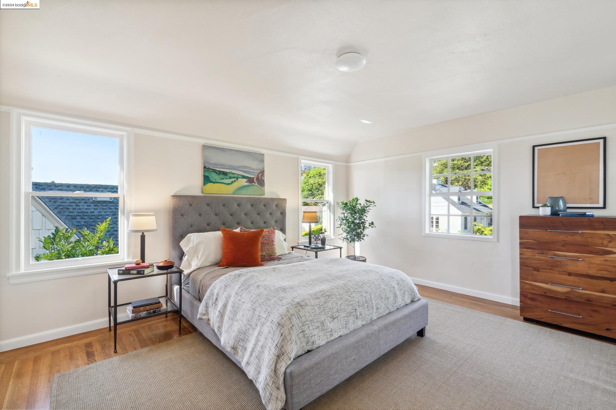 Detail Gallery Image 21 of 26 For 258 Yale Ave, Kensington,  CA 94708 - 3 Beds | 3/1 Baths