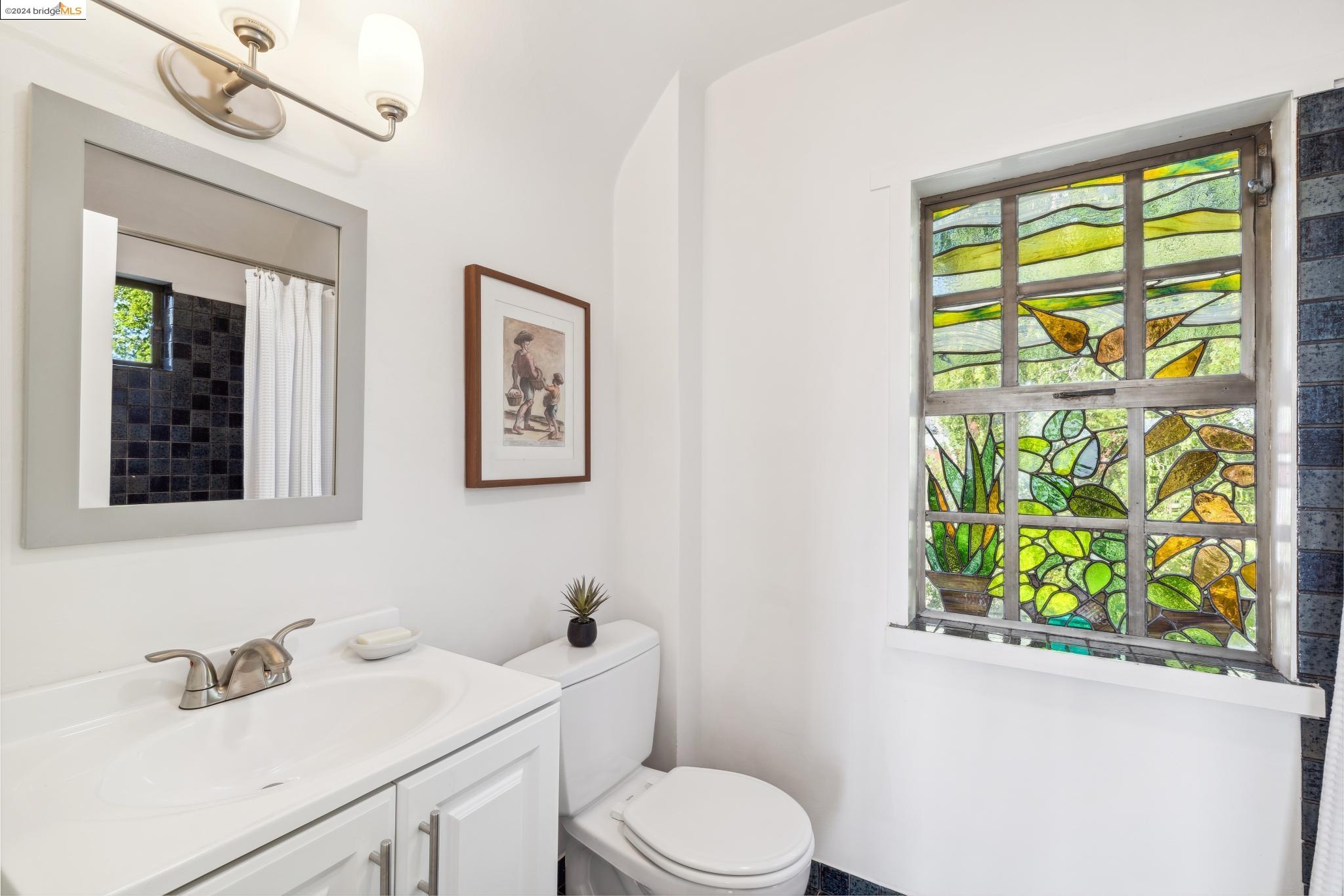 Detail Gallery Image 22 of 26 For 258 Yale Ave, Kensington,  CA 94708 - 3 Beds | 3/1 Baths